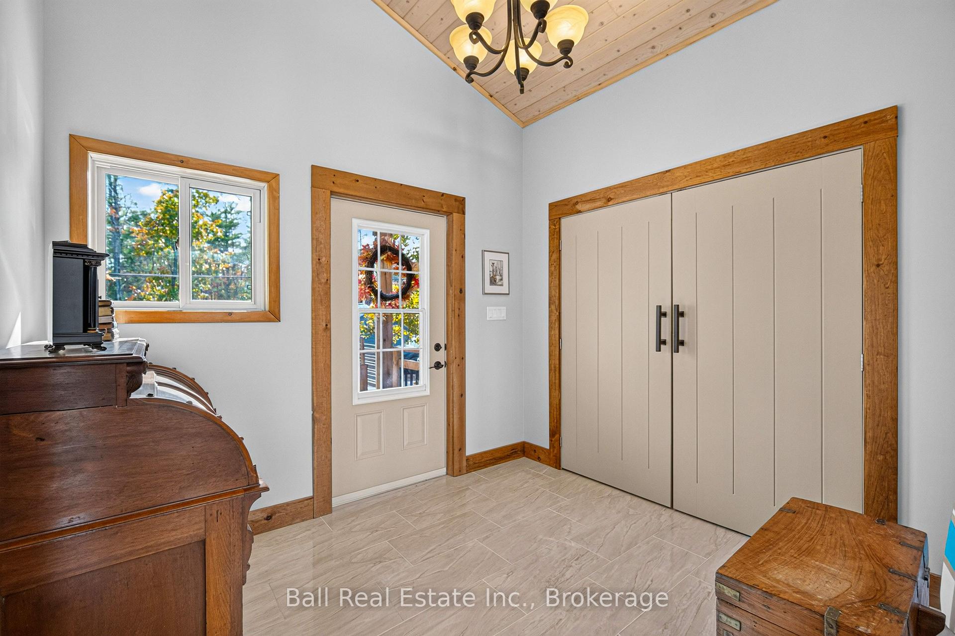 Photo 11 of 1718 South Bayshore Road W, Douro-Dummer — HOMEH