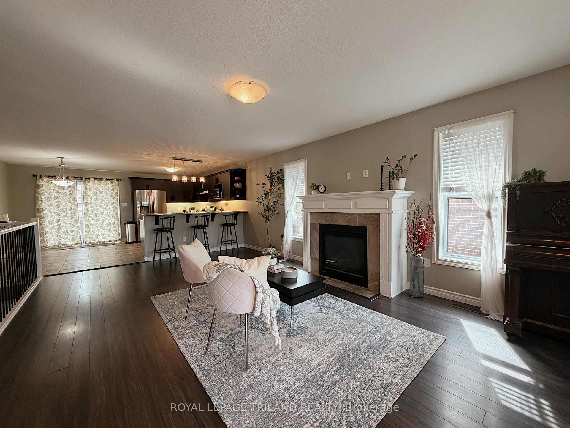 Photo 5 of 38 Leesboro Trail, Thames Centre, Thorndale — HOMEH