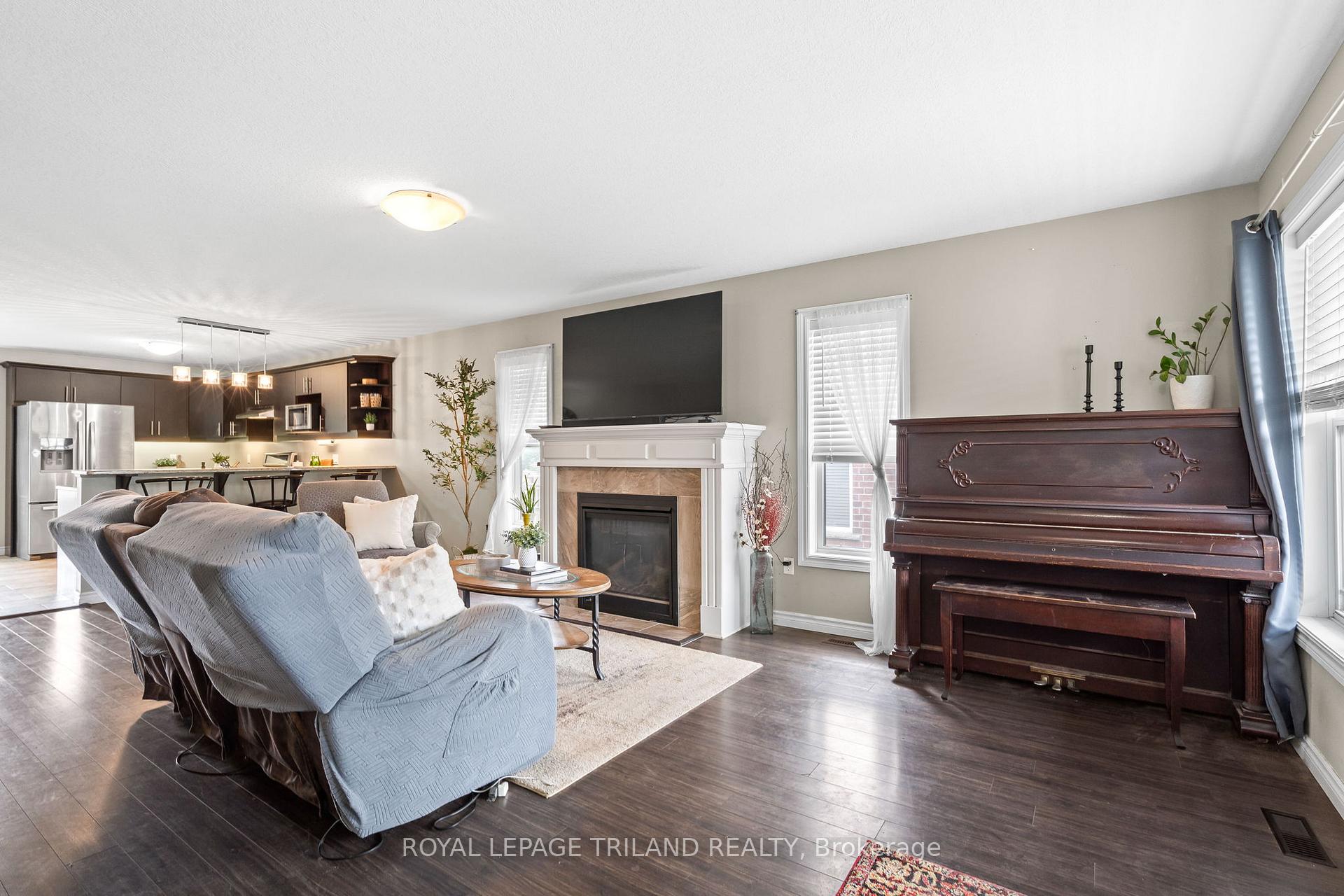 Photo 7 of 38 Leesboro Trail, Thames Centre, Thorndale — HOMEH