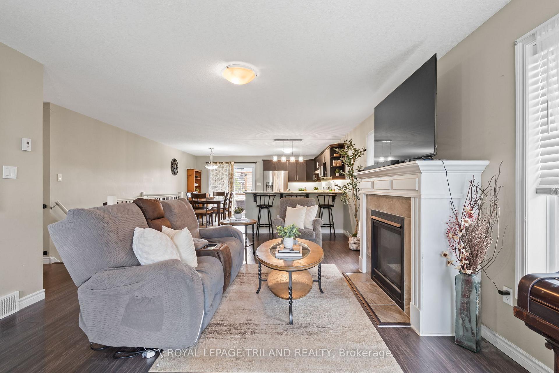 Photo 8 of 38 Leesboro Trail, Thames Centre, Thorndale — HOMEH