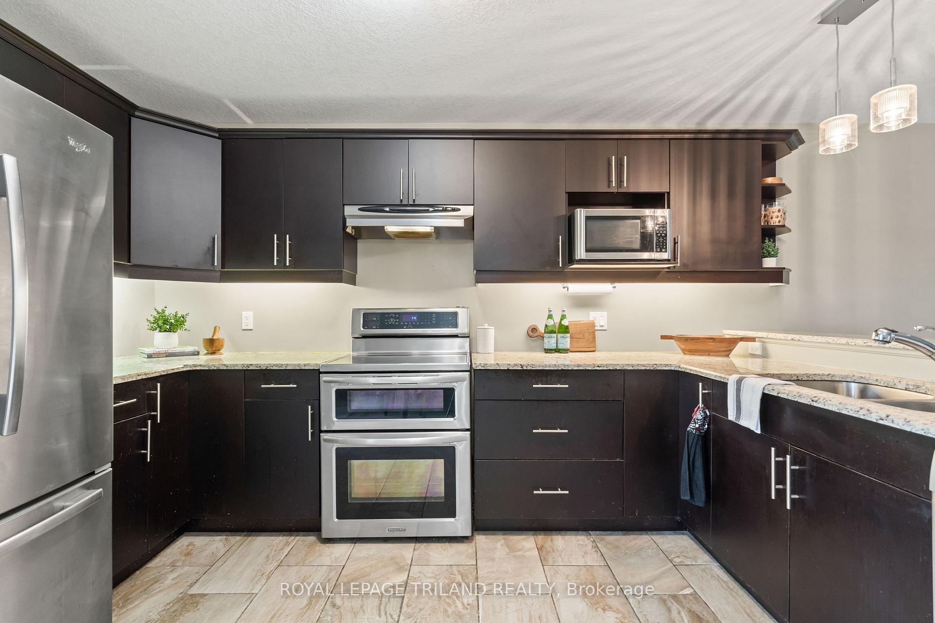Photo 17 of 38 Leesboro Trail, Thames Centre, Thorndale — HOMEH