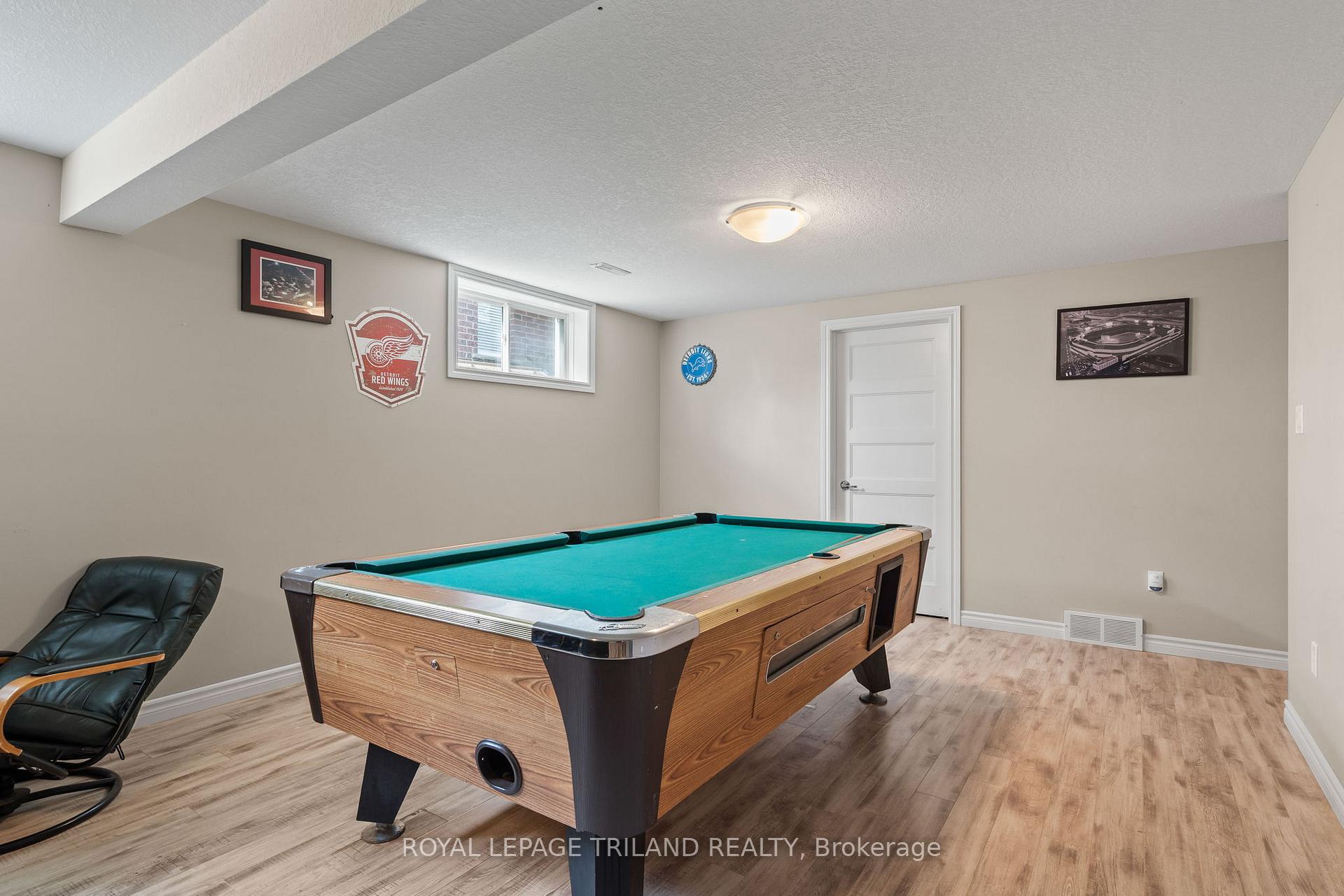Photo 25 of 38 Leesboro Trail, Thames Centre, Thorndale — HOMEH
