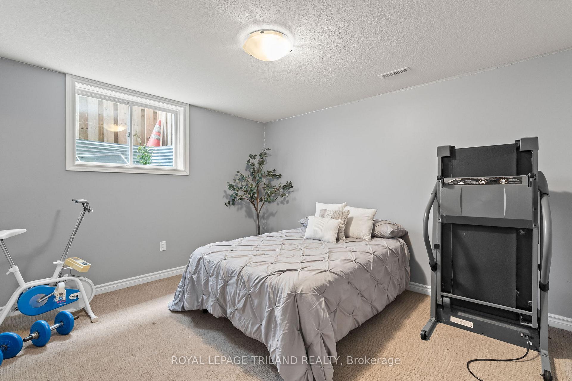 Photo 28 of 38 Leesboro Trail, Thames Centre, Thorndale — HOMEH