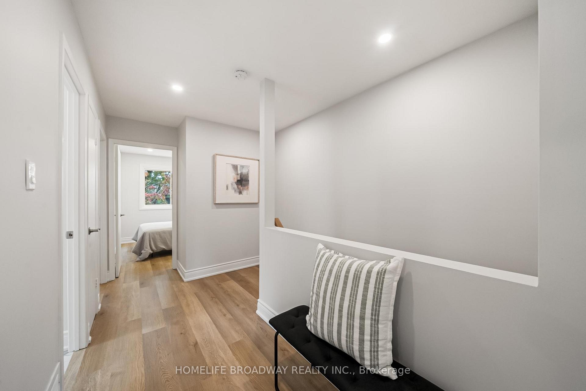 Photo 27 of 44 Hollyberry Trail, North York, Hillcrest Village — HOMEH