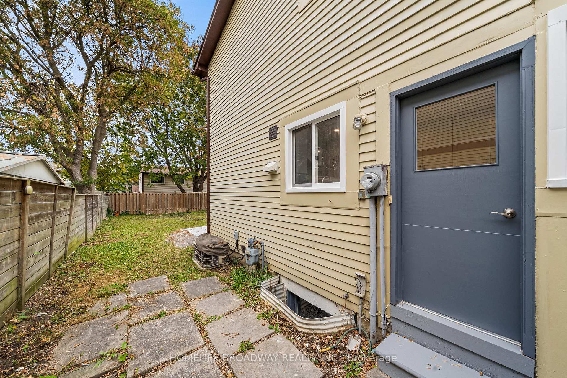 Photo 30 of 44 Hollyberry Trail, North York, Hillcrest Village — HOMEH