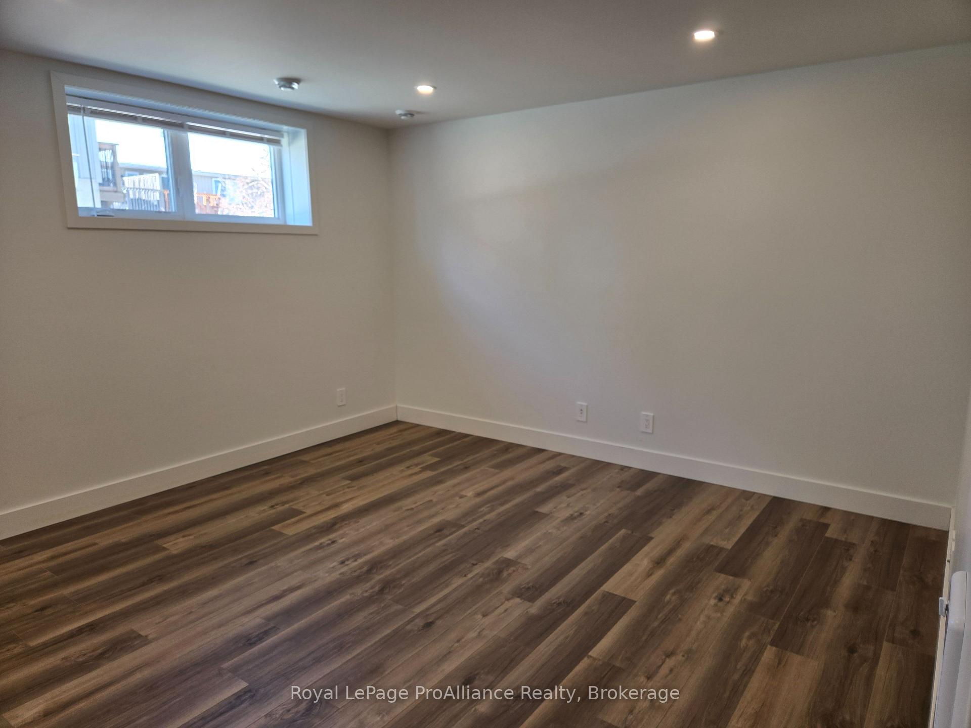 Photo 10 of Unit B, 8 Aldersgate Drive, Belleville, Belleville Ward — HOMEH