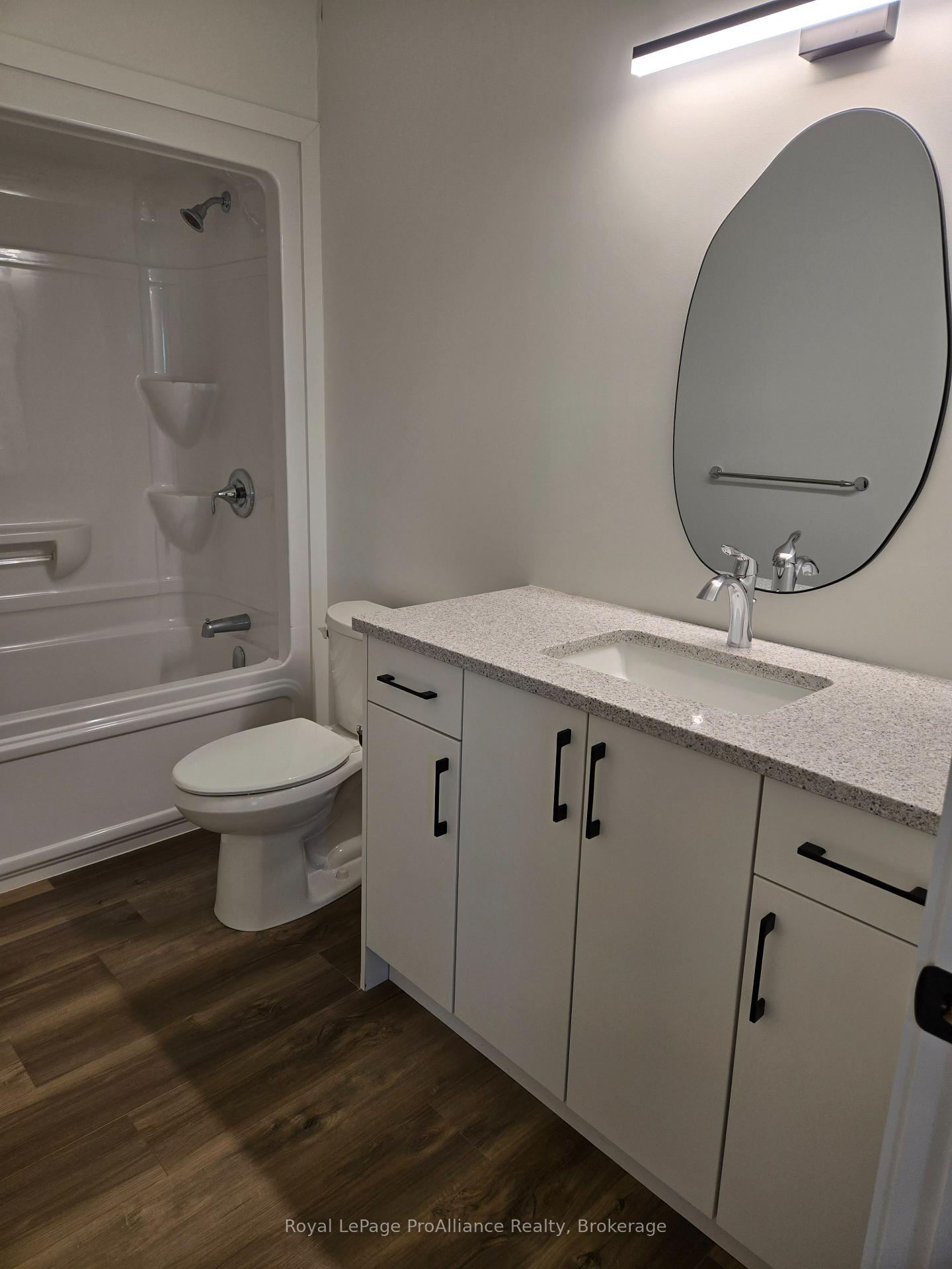 Photo 15 of Unit B, 8 Aldersgate Drive, Belleville, Belleville Ward — HOMEH
