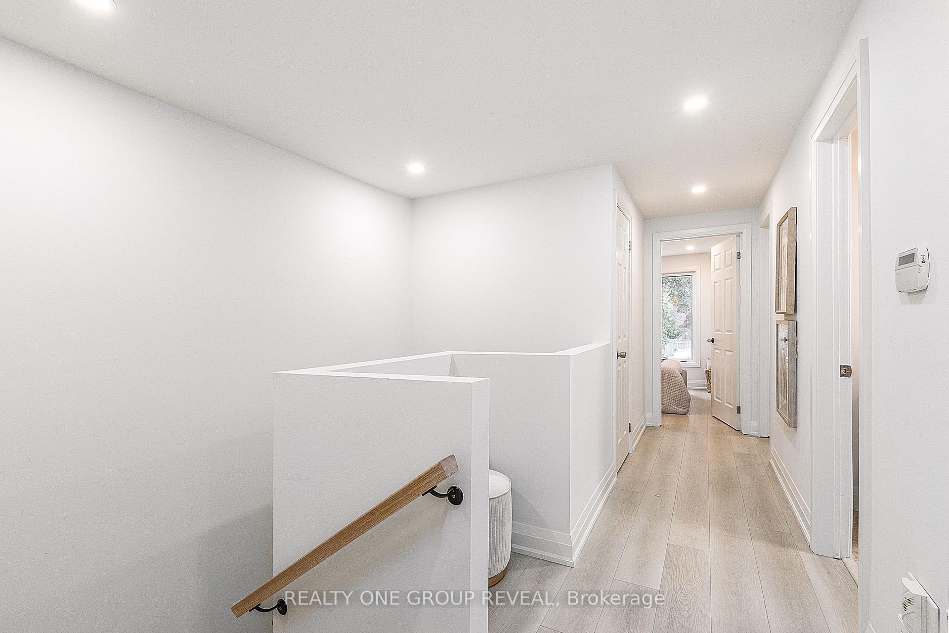 Photo 9 of 938 Harding Street, Whitby, Downtown Whitby — HOMEH