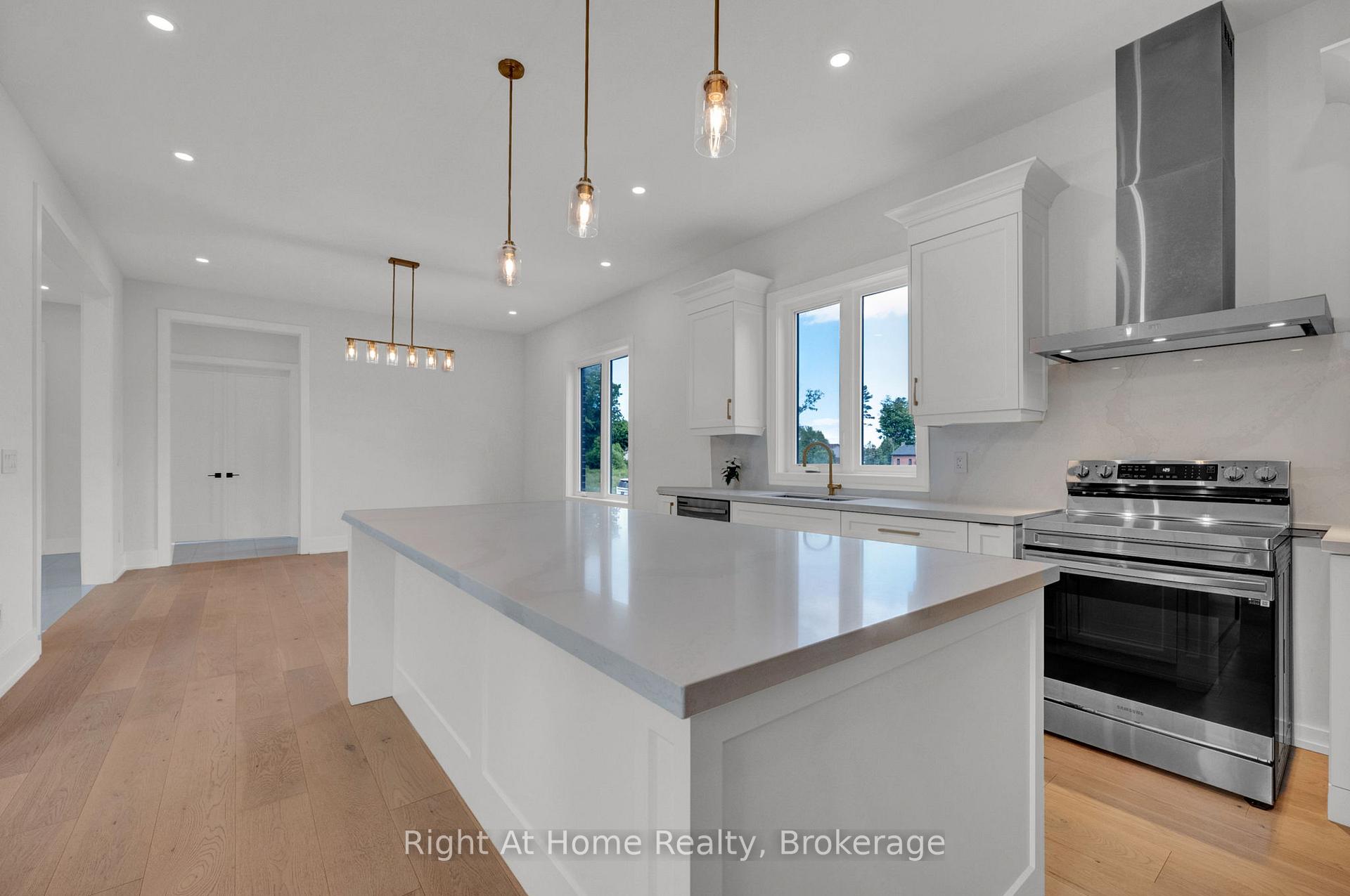 Photo 12 of 213 Suzanne Mess Boulevard, Cobourg — HOMEH