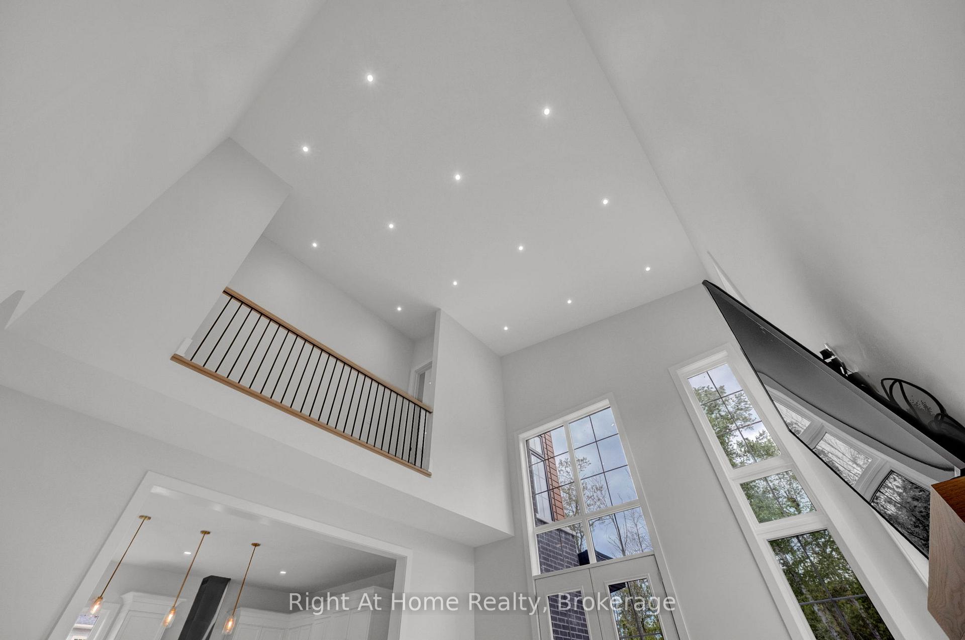 Photo 17 of 213 Suzanne Mess Boulevard, Cobourg — HOMEH