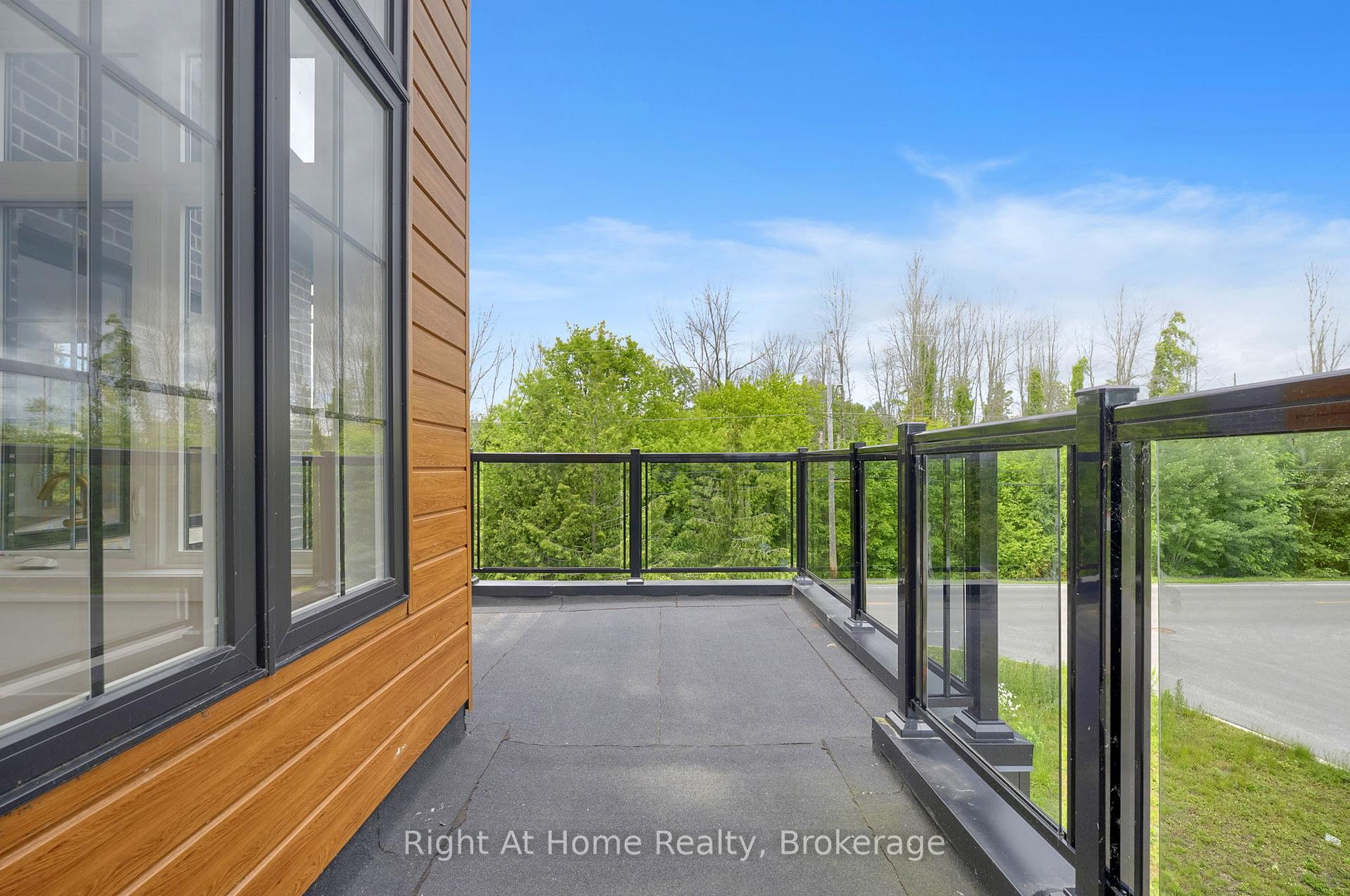 Photo 27 of 213 Suzanne Mess Boulevard, Cobourg — HOMEH