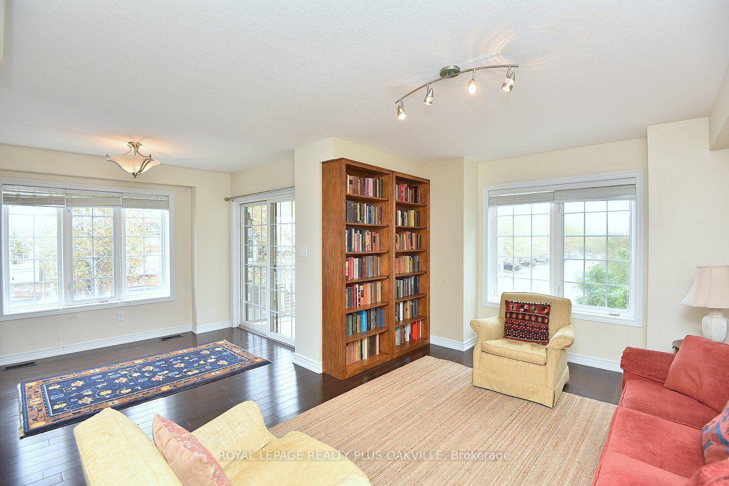Photo 20 of 621 Budgeon Common, Burlington, Shoreacres — HOMEH