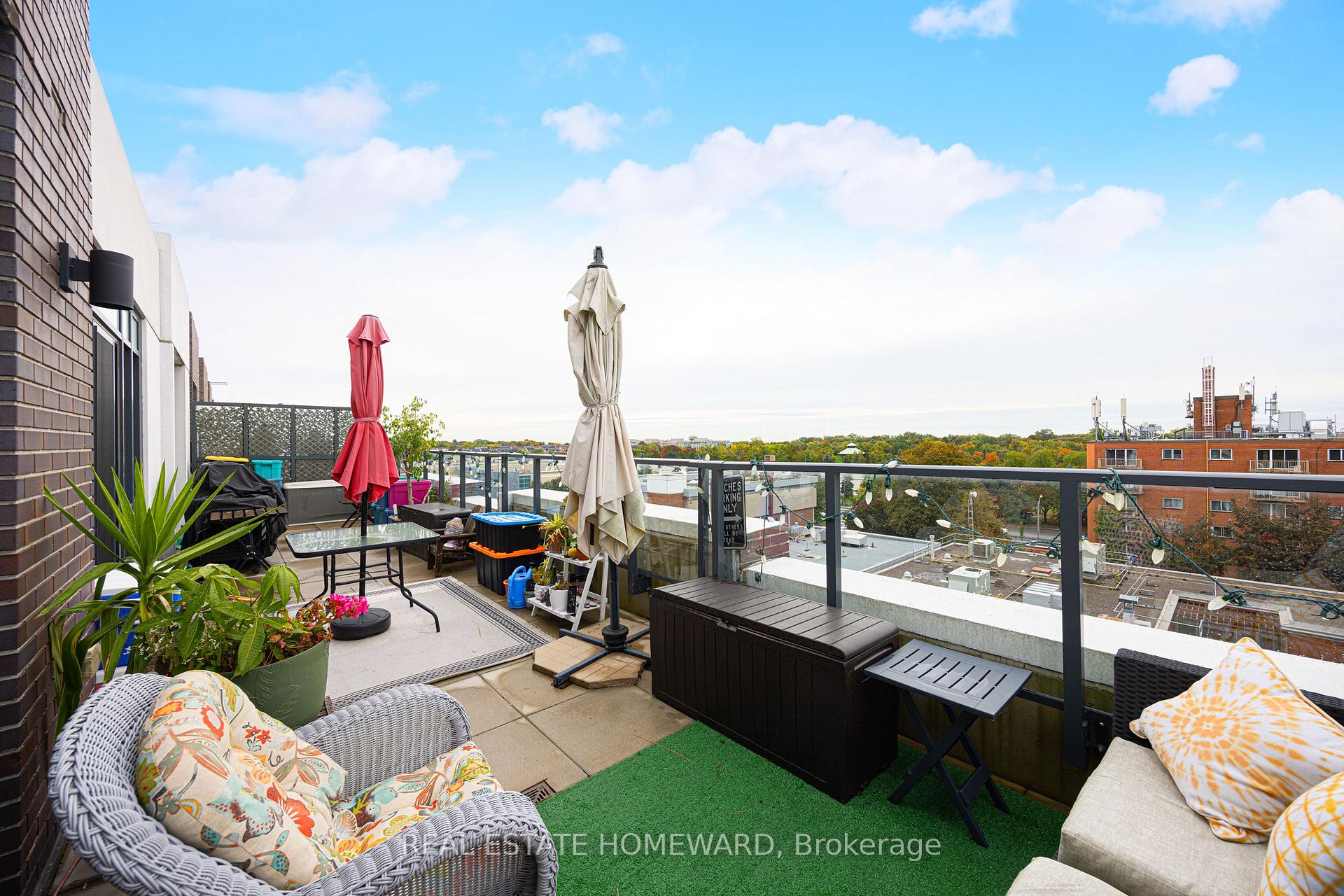 Photo 12 of Unit 605, 1630 Queen Street E, Toronto, The Beaches — HOMEH