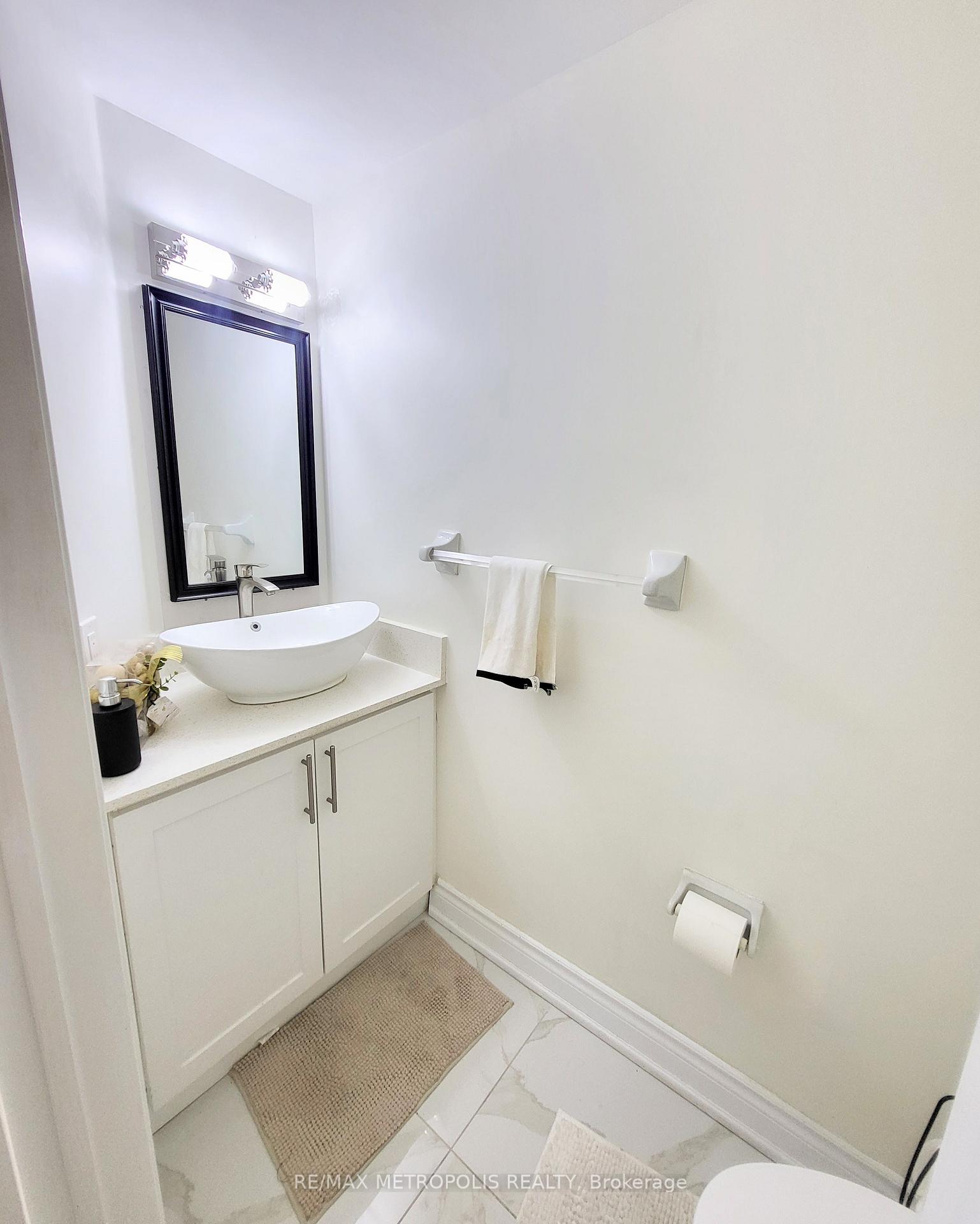Photo 8 of Unit 12, 435 Middlefield Road, Scarborough, Agincourt North — HOMEH