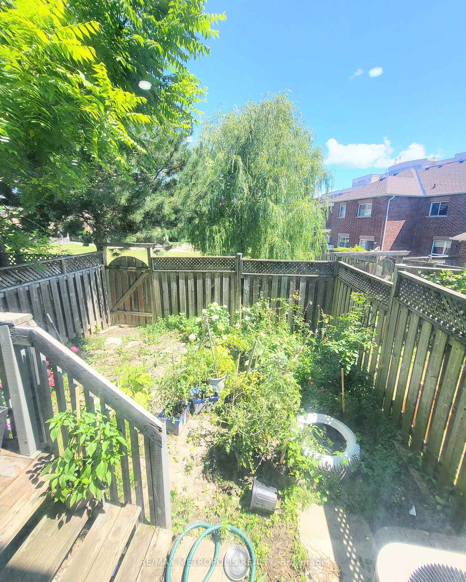 Photo 9 of Unit 12, 435 Middlefield Road, Scarborough, Agincourt North — HOMEH