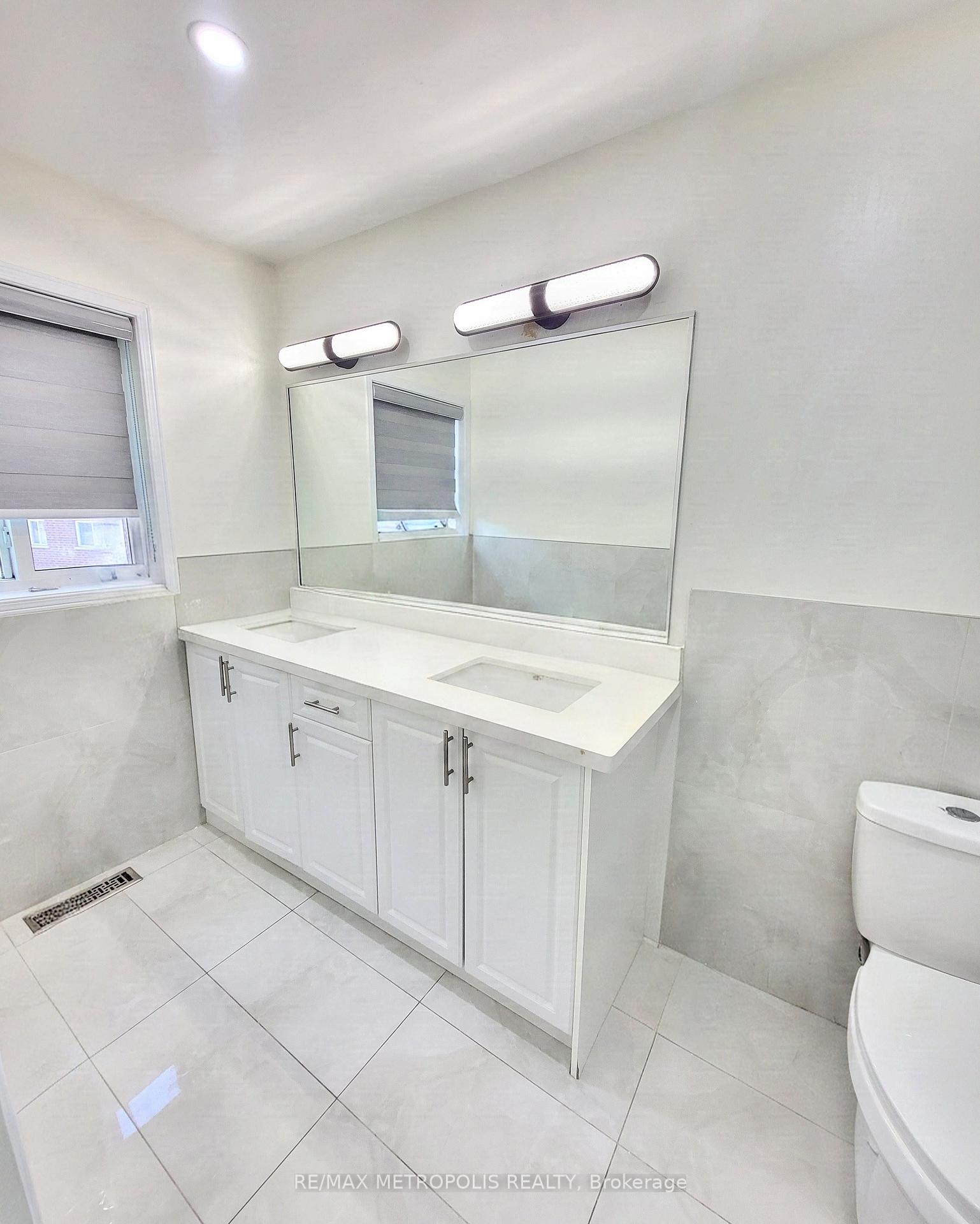 Photo 12 of Unit 12, 435 Middlefield Road, Scarborough, Agincourt North — HOMEH