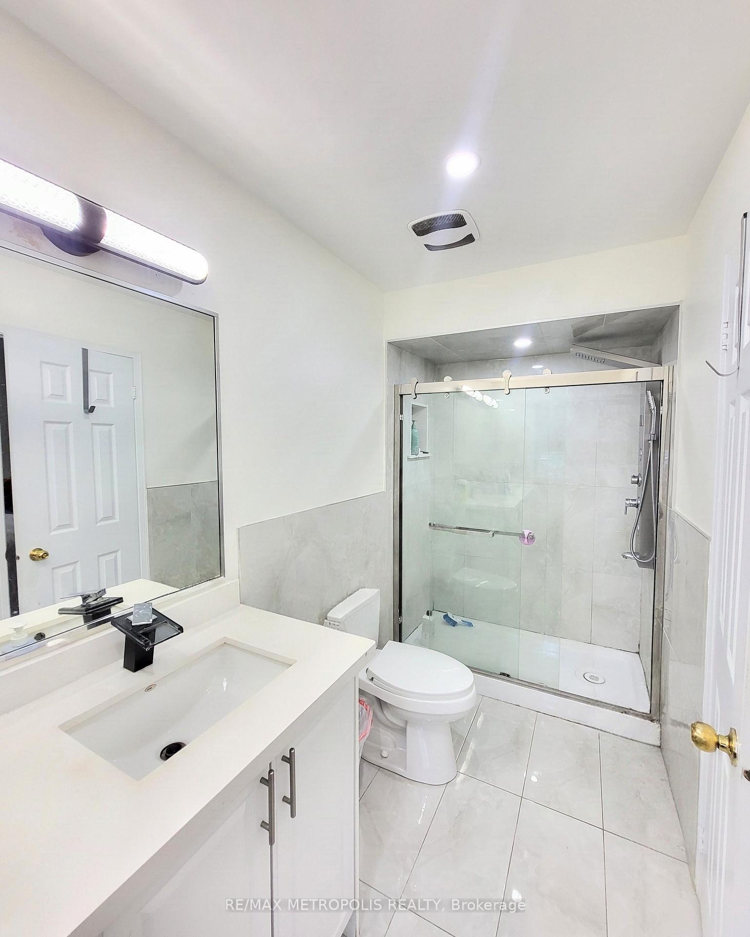 Photo 13 of Unit 12, 435 Middlefield Road, Scarborough, Agincourt North — HOMEH