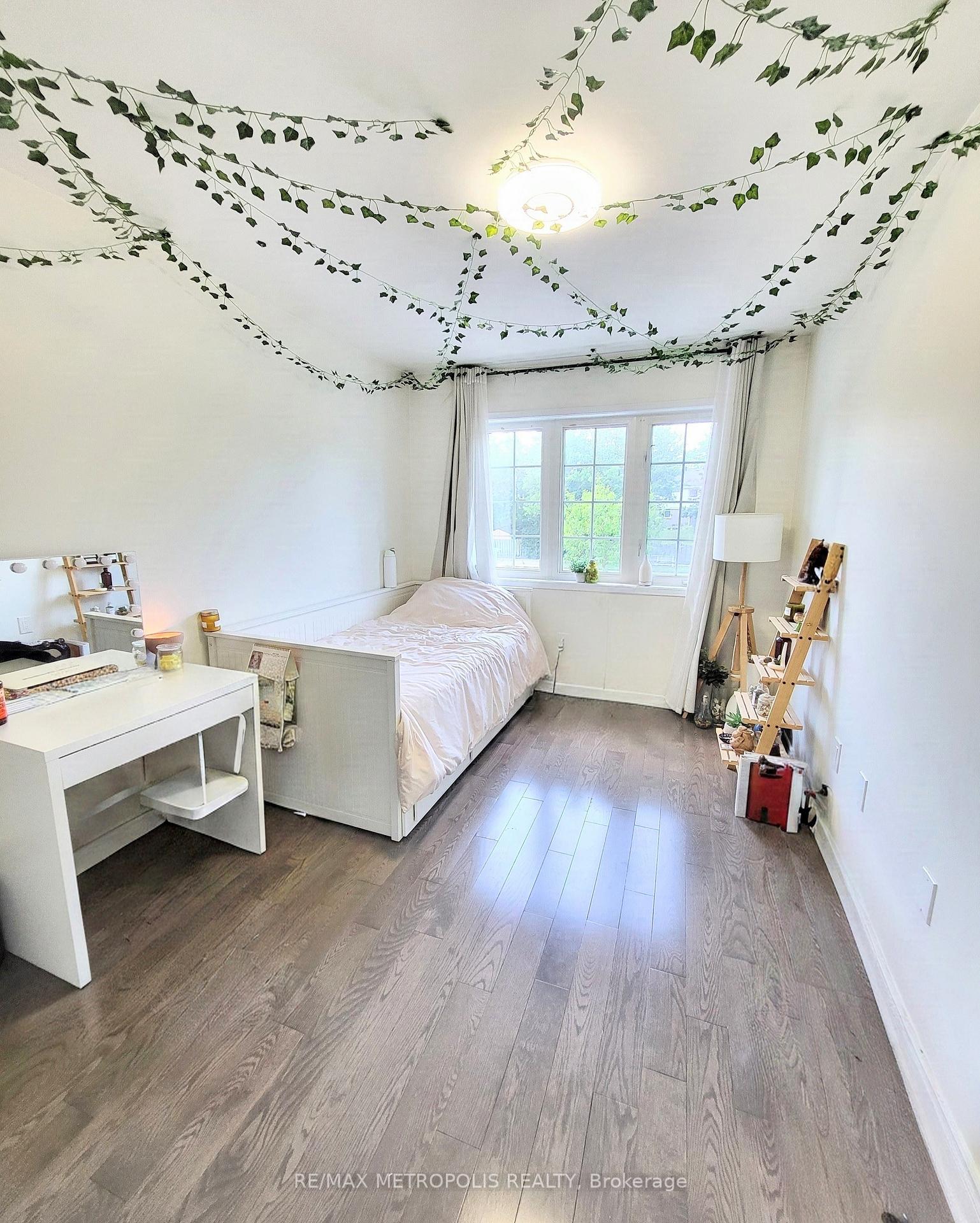 Photo 14 of Unit 12, 435 Middlefield Road, Scarborough, Agincourt North — HOMEH