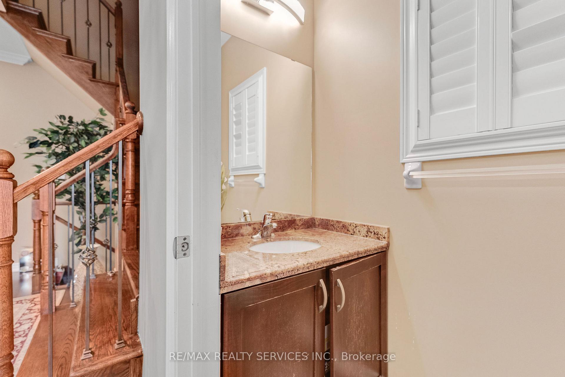 Photo 17 of 16 Sistine Court, Hamilton, Carpenter — HOMEH