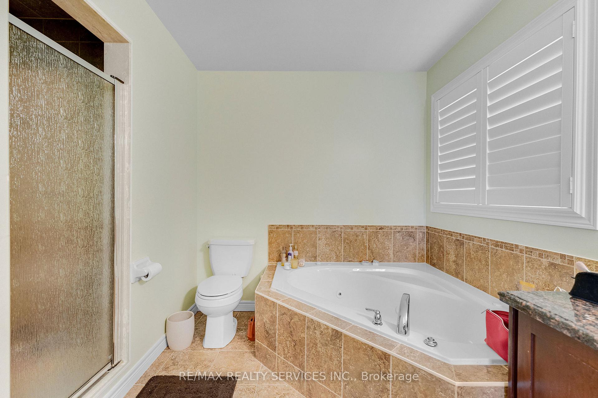 Photo 23 of 16 Sistine Court, Hamilton, Carpenter — HOMEH
