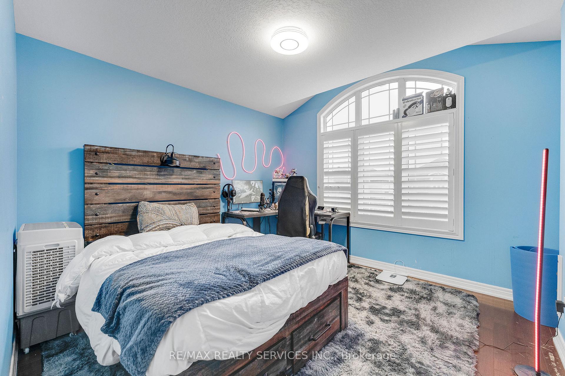 Photo 26 of 16 Sistine Court, Hamilton, Carpenter — HOMEH