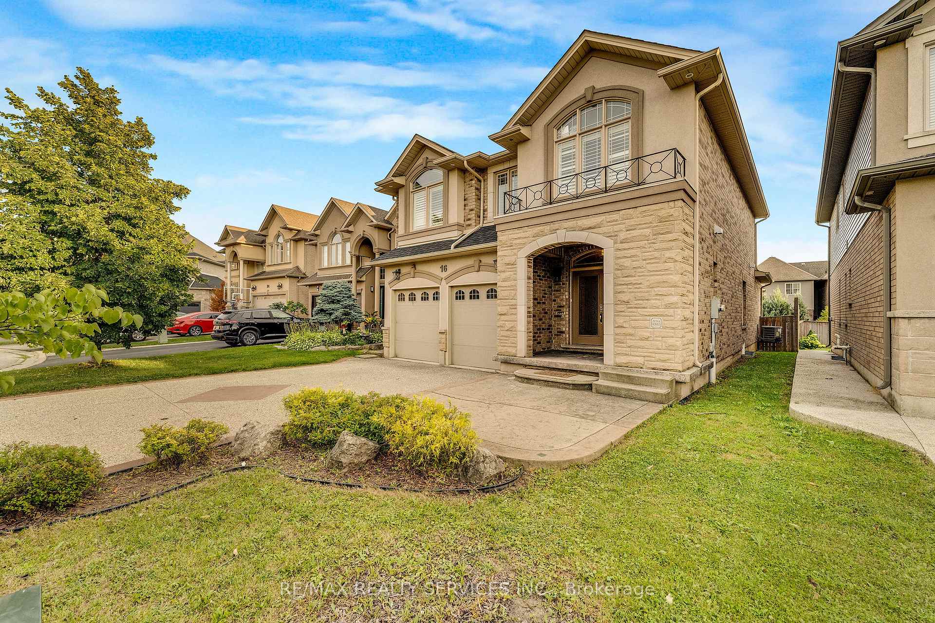 Photo 35 of 16 Sistine Court, Hamilton, Carpenter — HOMEH