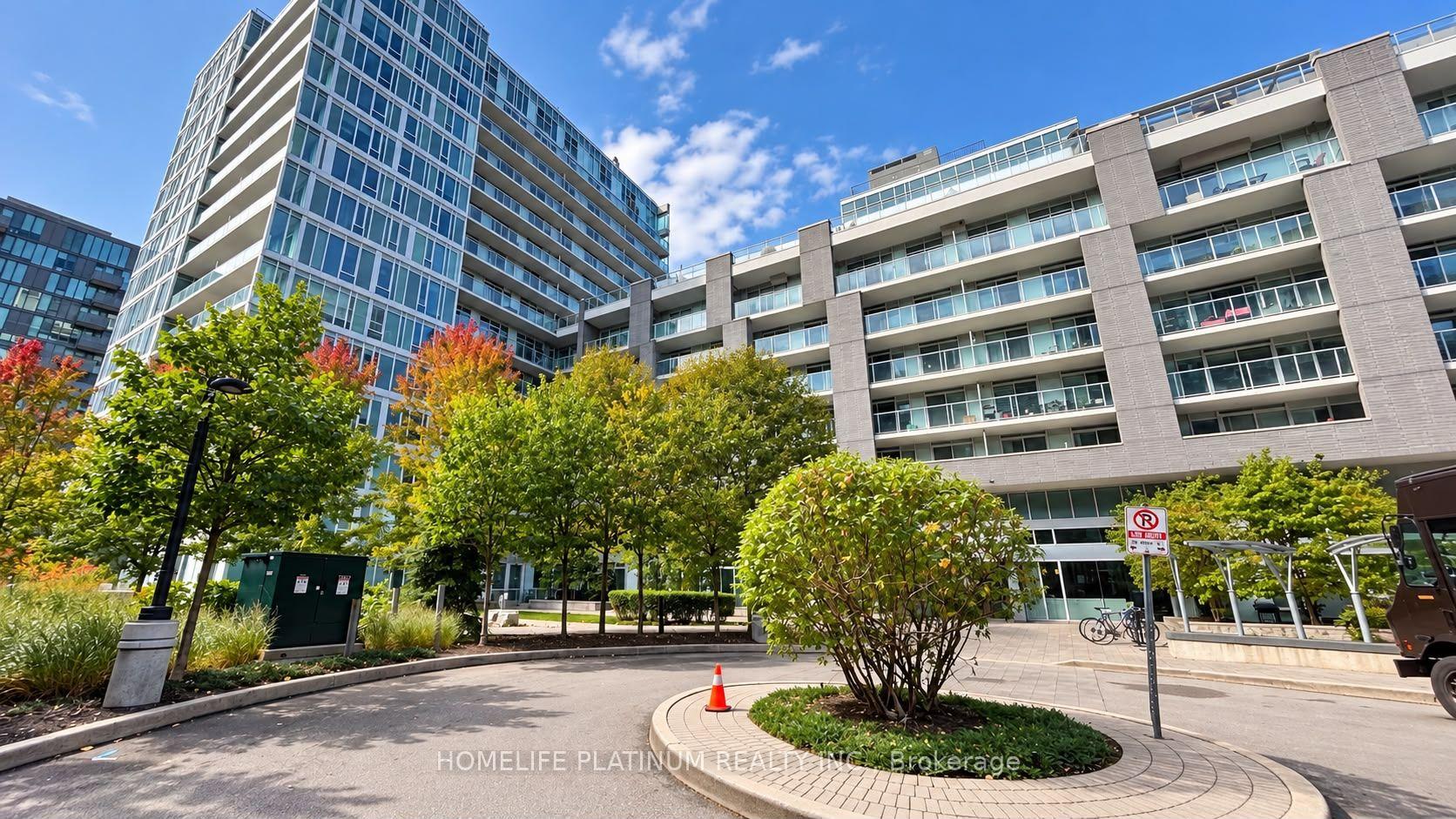 Photo of Unit 802, 565 Wilson Avenue
