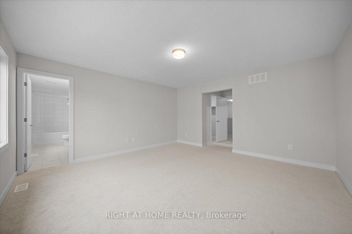 Photo 20 of 74 Hackamore Crescent, Ottawa, Goulbourn Twp From Franktown Rd/South To Rideau — HOMEH