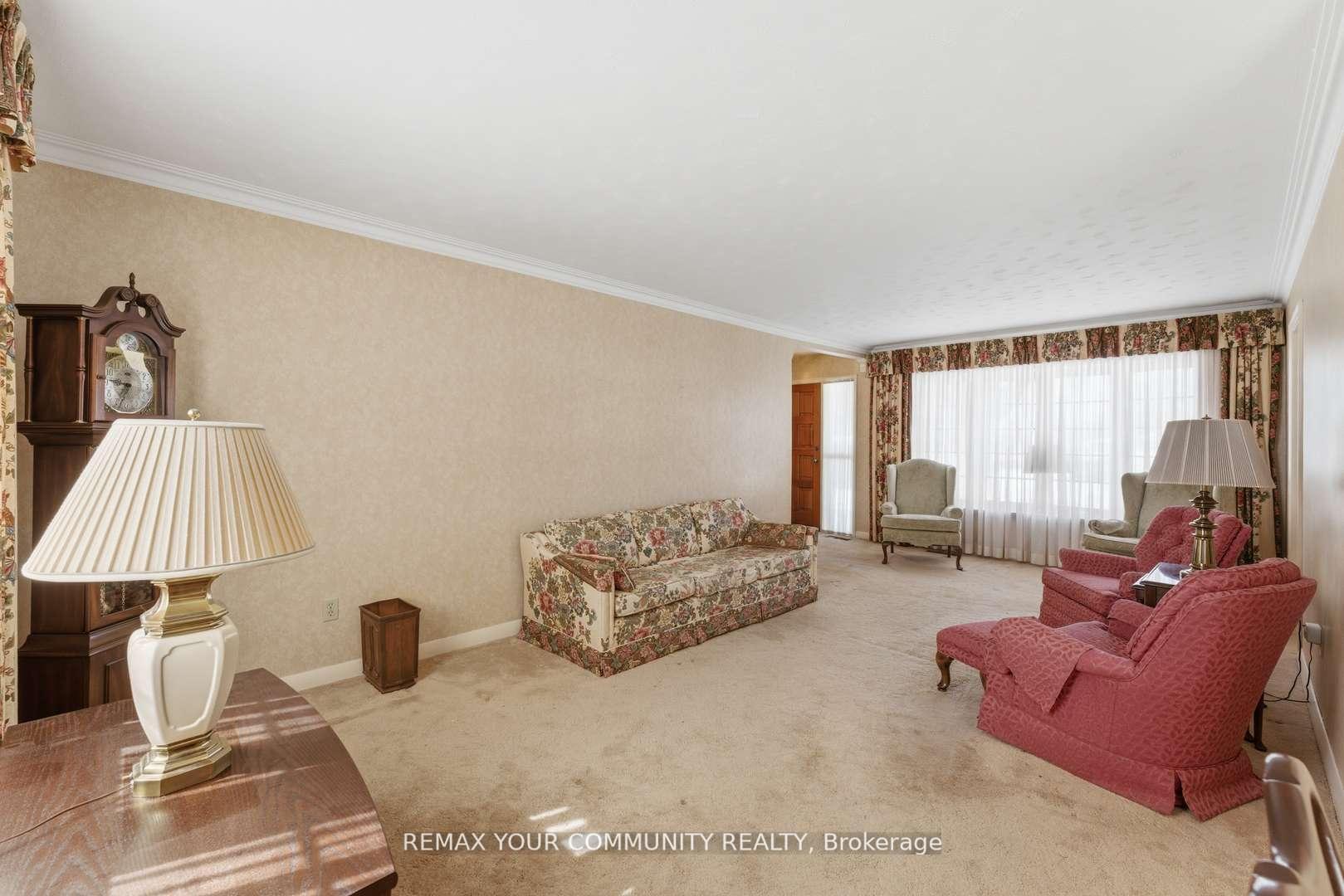 Photo 6 of 29 Patricia Drive, King, King City — HOMEH