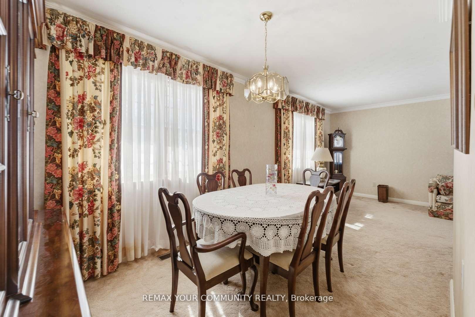 Photo 13 of 29 Patricia Drive, King, King City — HOMEH