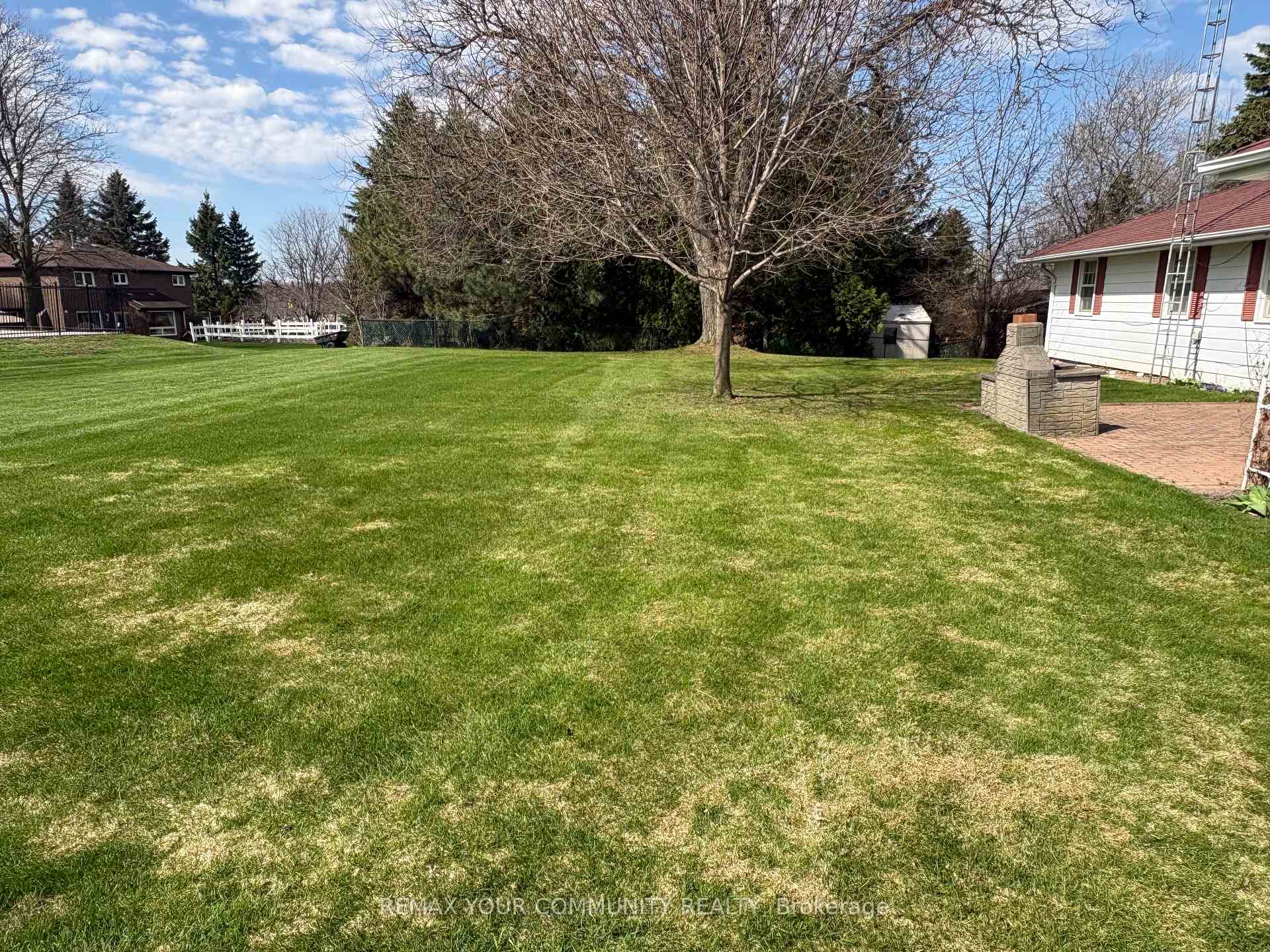 Photo 29 of 29 Patricia Drive, King, King City — HOMEH