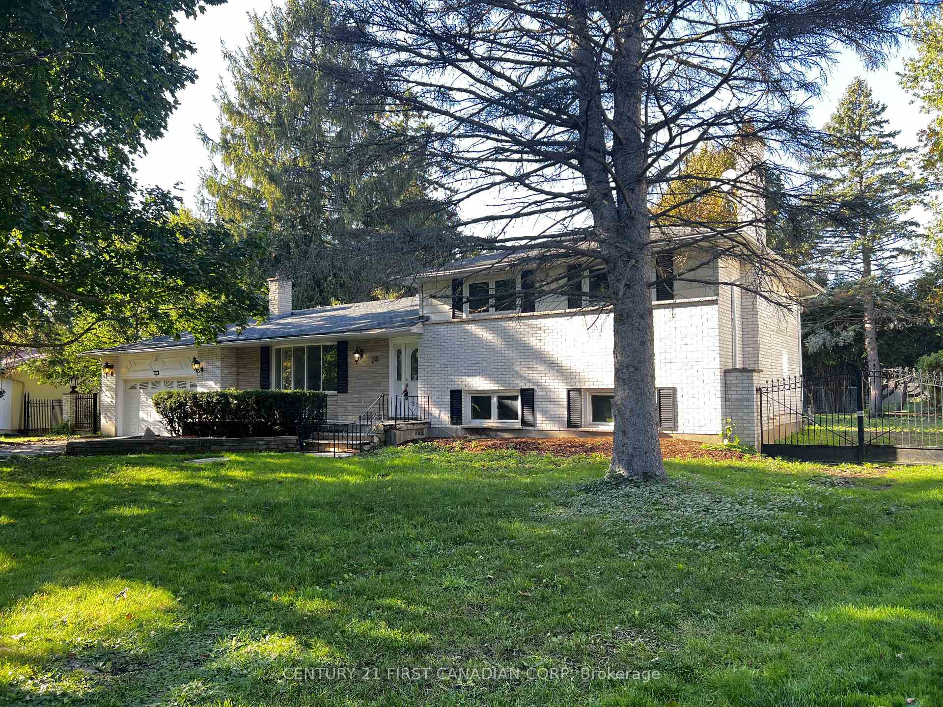 Photo 3 of 28 Redford Road, London, North B — HOMEH