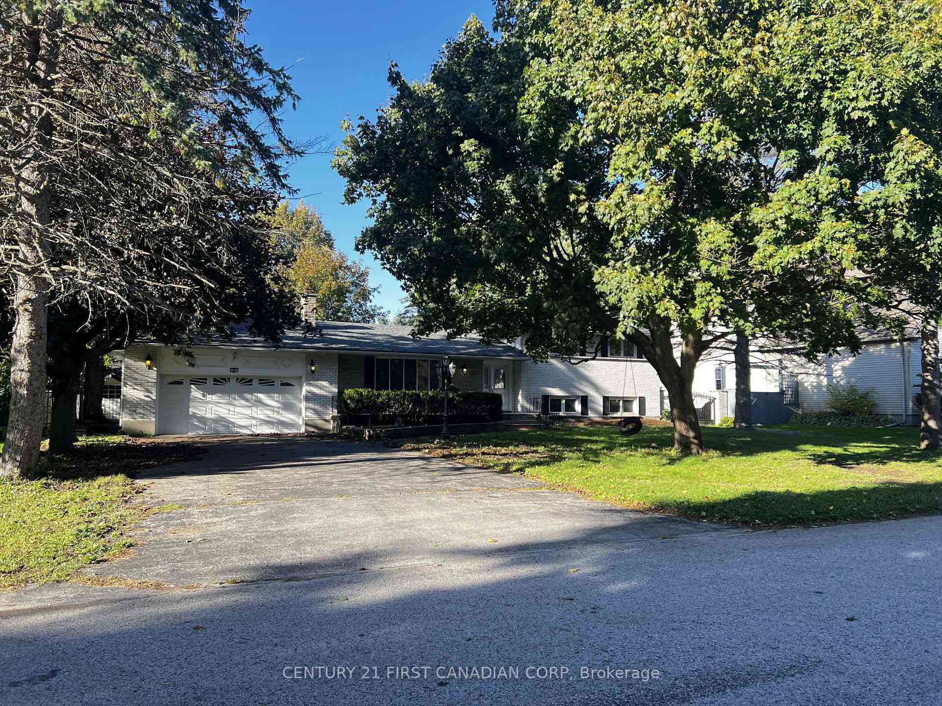 Photo 4 of 28 Redford Road, London, North B — HOMEH