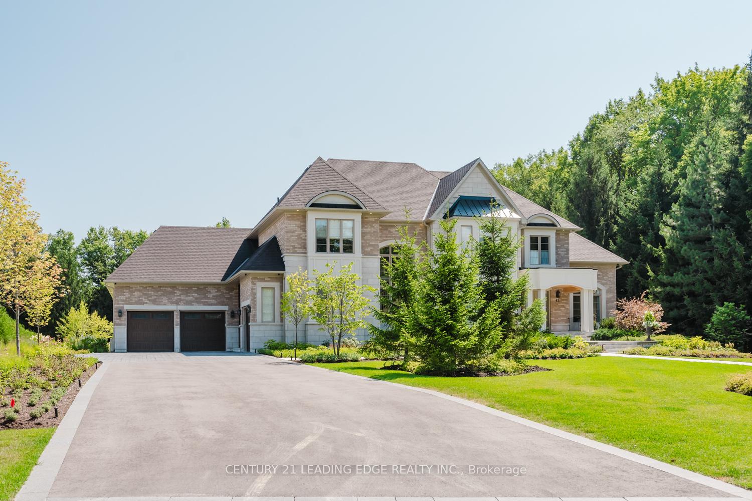 Photo 2 of 43 Newton Reed Crescent, Uxbridge, Rural Uxbridge — HOMEH