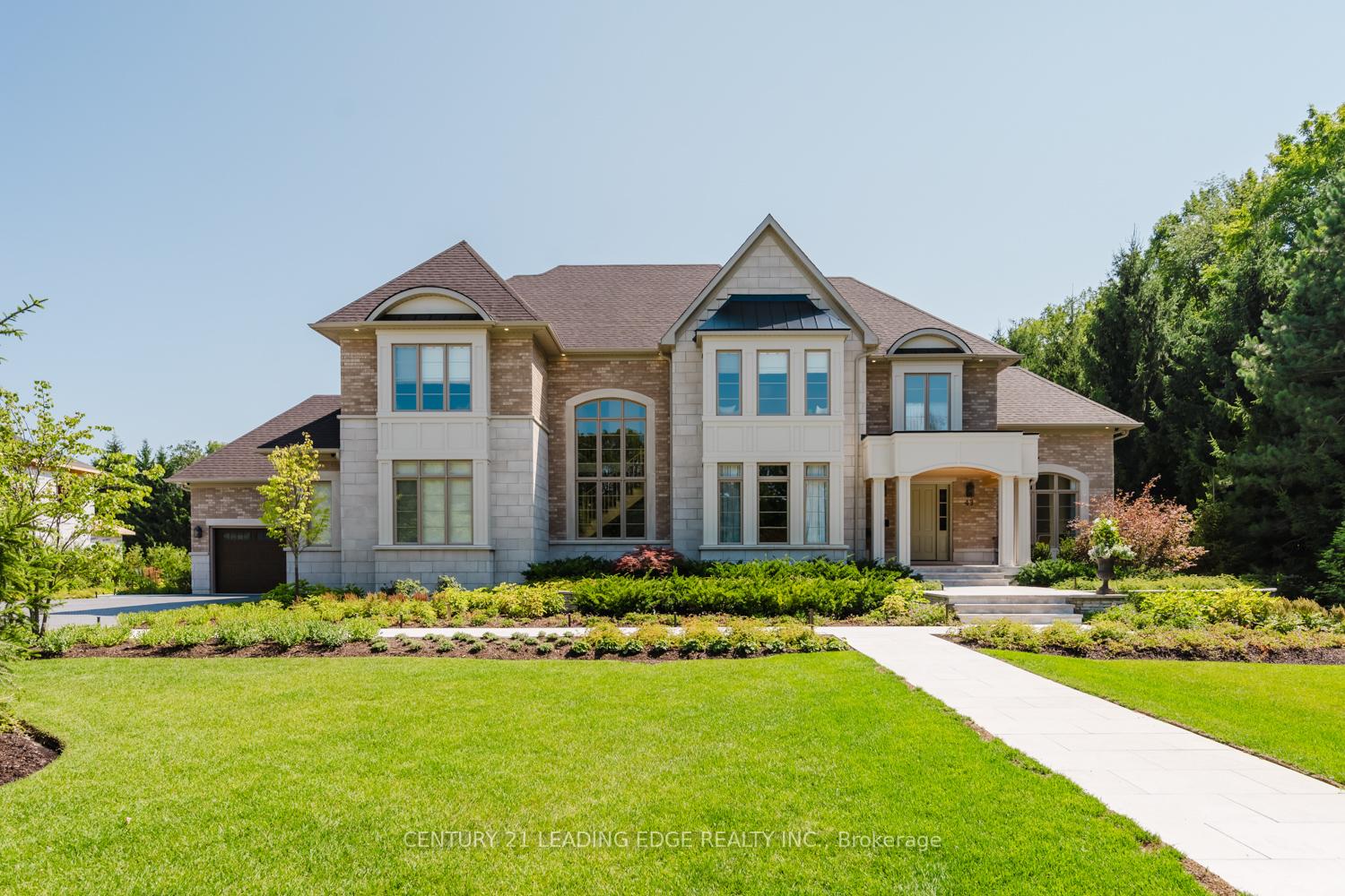 Photo 3 of 43 Newton Reed Crescent, Uxbridge, Rural Uxbridge — HOMEH
