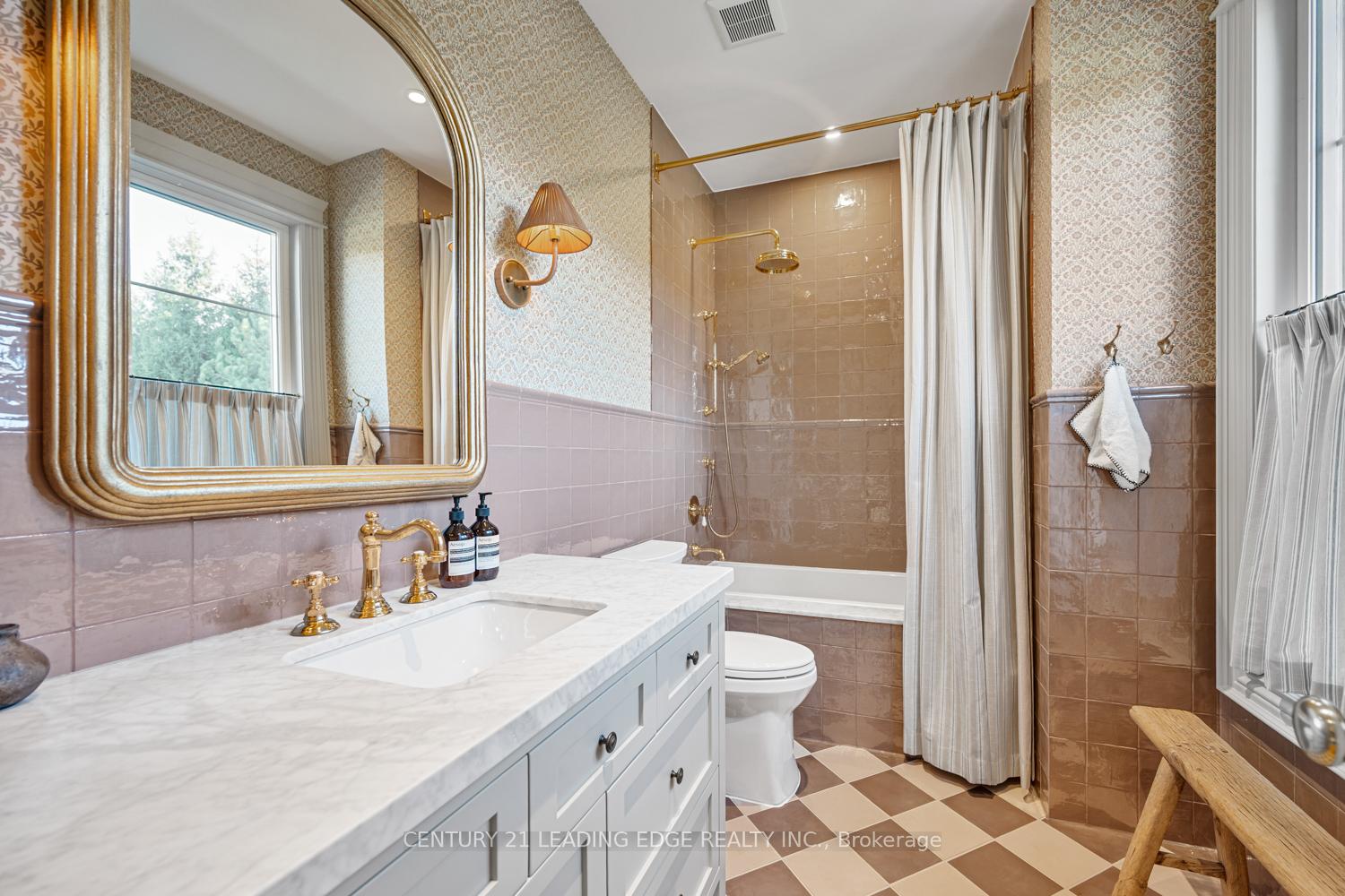 Photo 26 of 43 Newton Reed Crescent, Uxbridge, Rural Uxbridge — HOMEH