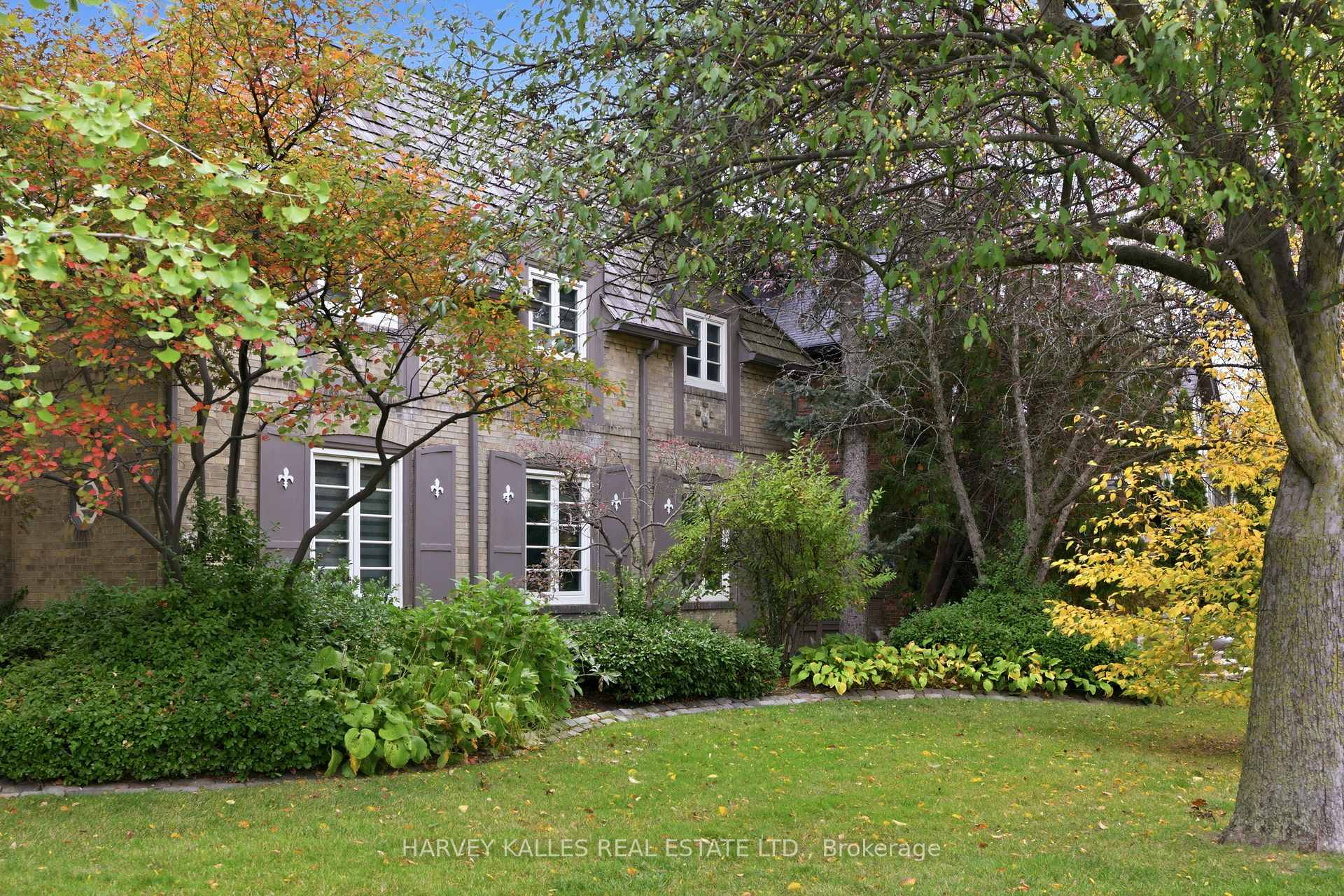 Photo 3 of 148 Strathallan Boulevard, Toronto, Lawrence Park South — HOMEH