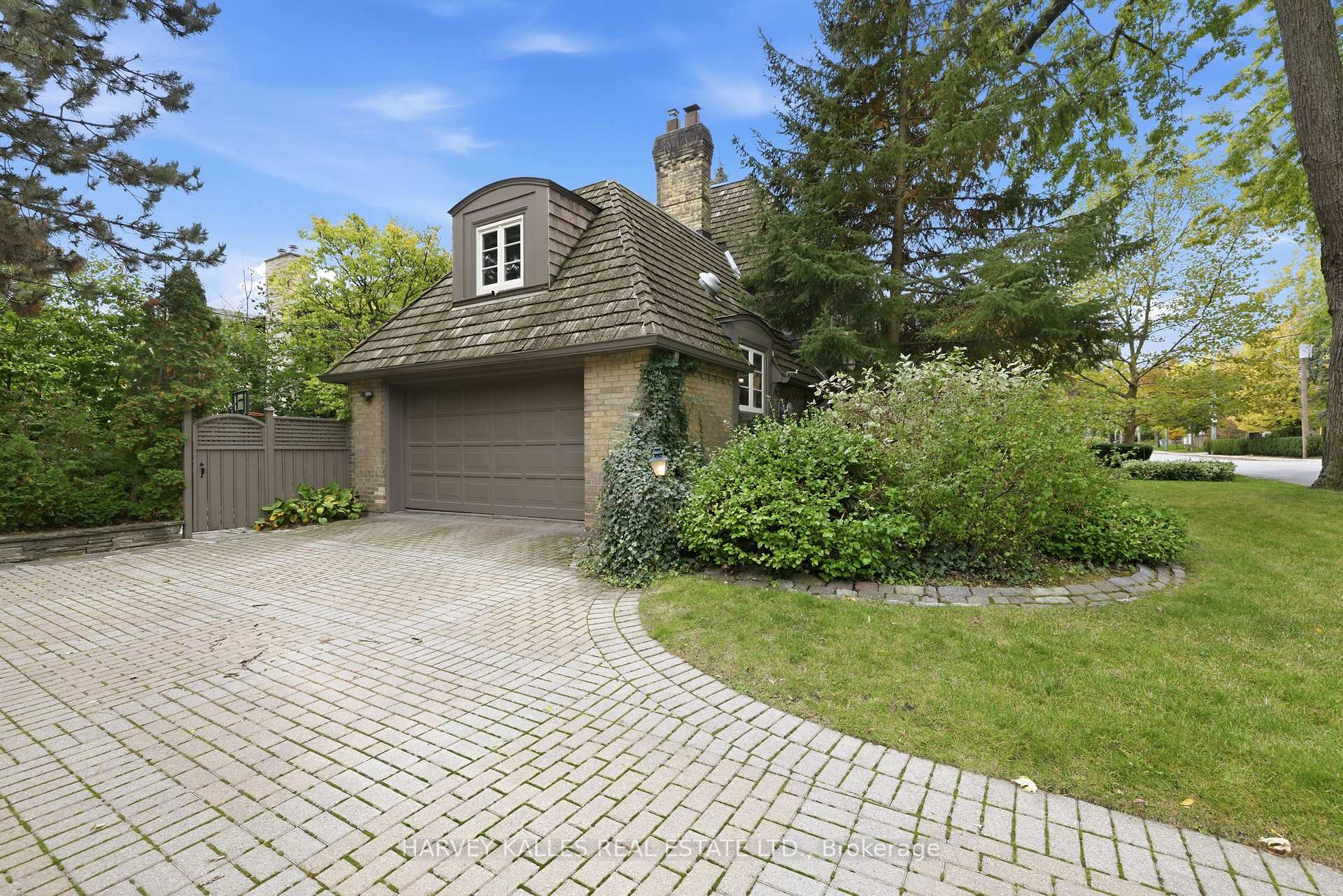 Photo 5 of 148 Strathallan Boulevard, Toronto, Lawrence Park South — HOMEH