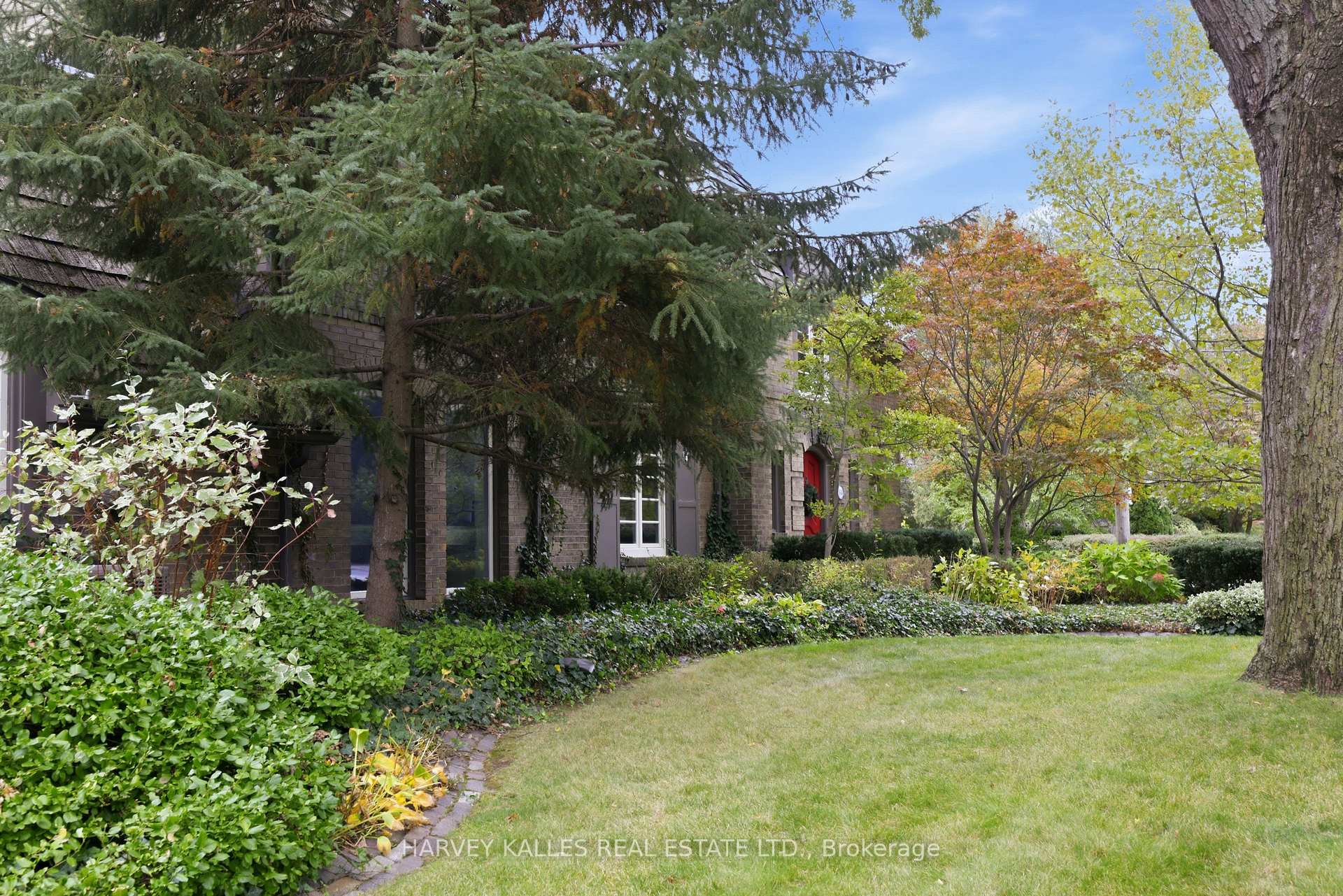 Photo 6 of 148 Strathallan Boulevard, Toronto, Lawrence Park South — HOMEH