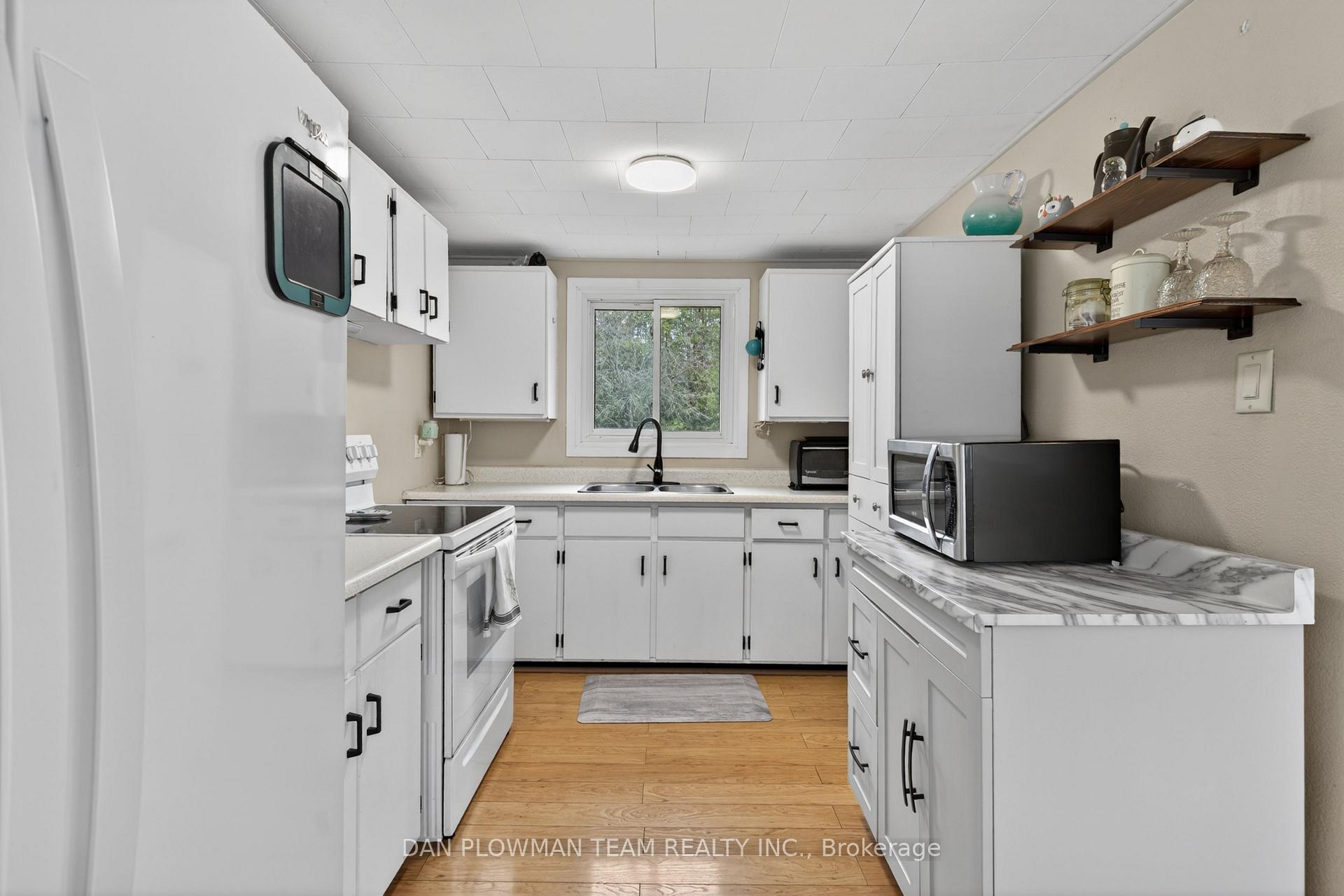 Photo 13 of 1545 Westview Crescent, Selwyn — HOMEH