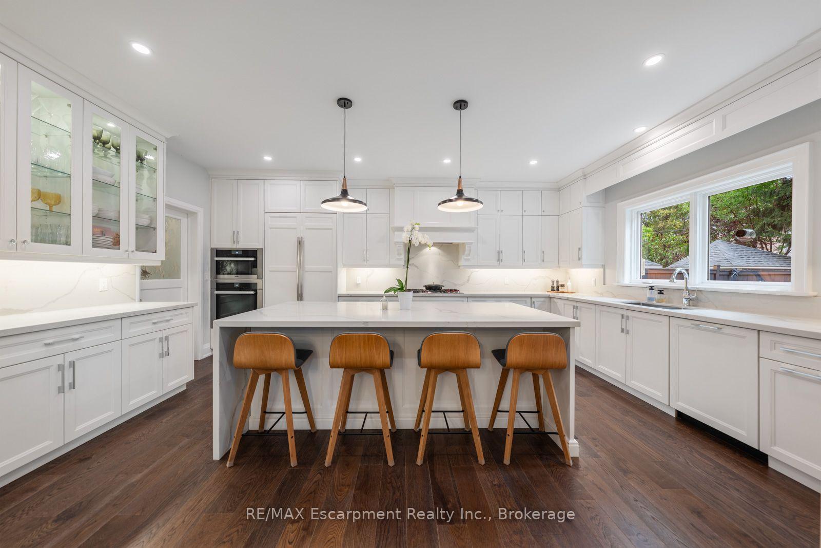 Photo 9 of 1394 Waverly Avenue, Oakville, West — HOMEH