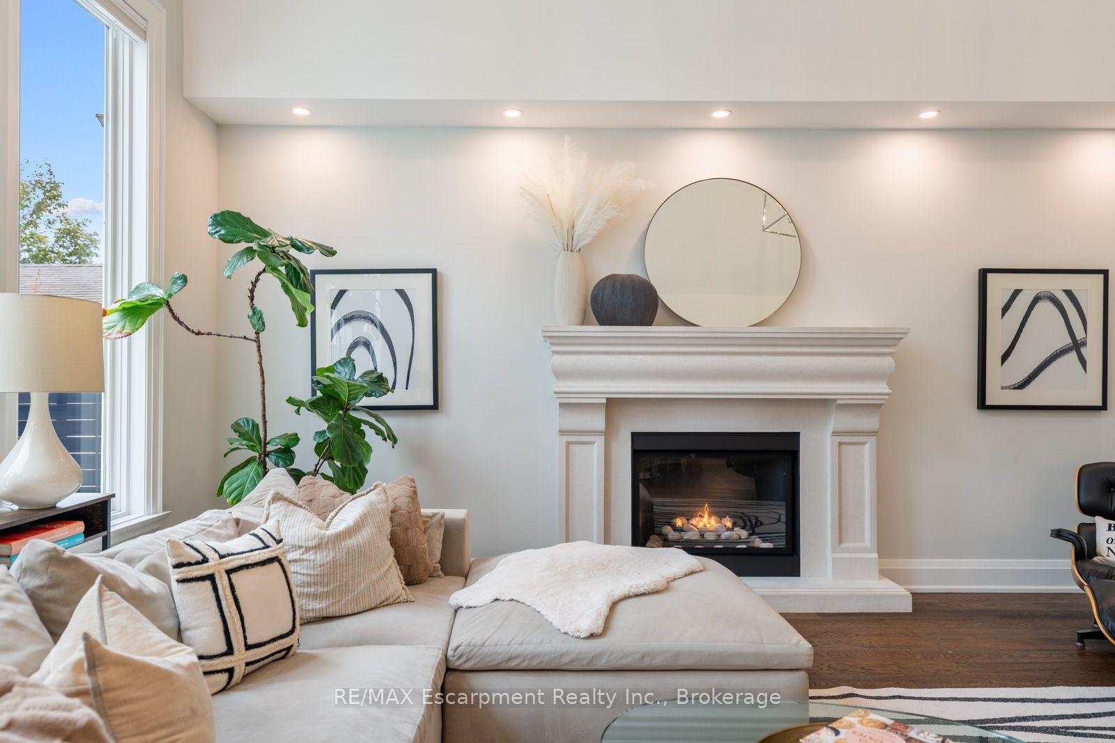 Photo 17 of 1394 Waverly Avenue, Oakville, West — HOMEH