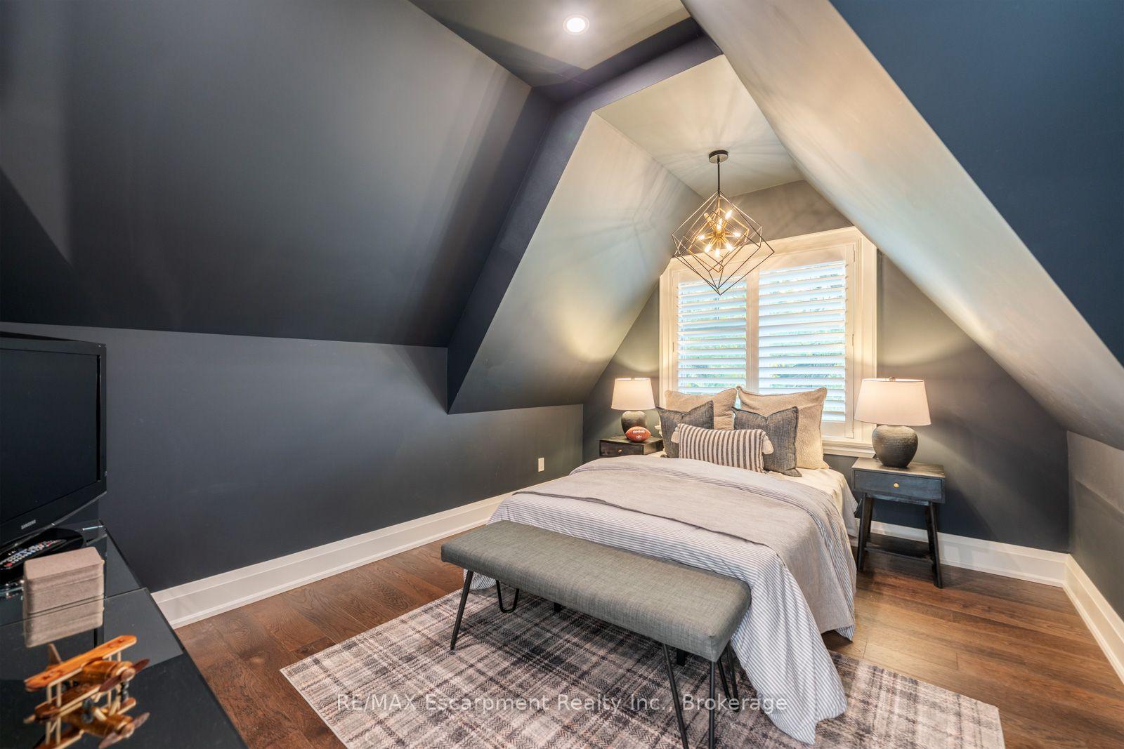 Photo 35 of 1394 Waverly Avenue, Oakville, West — HOMEH