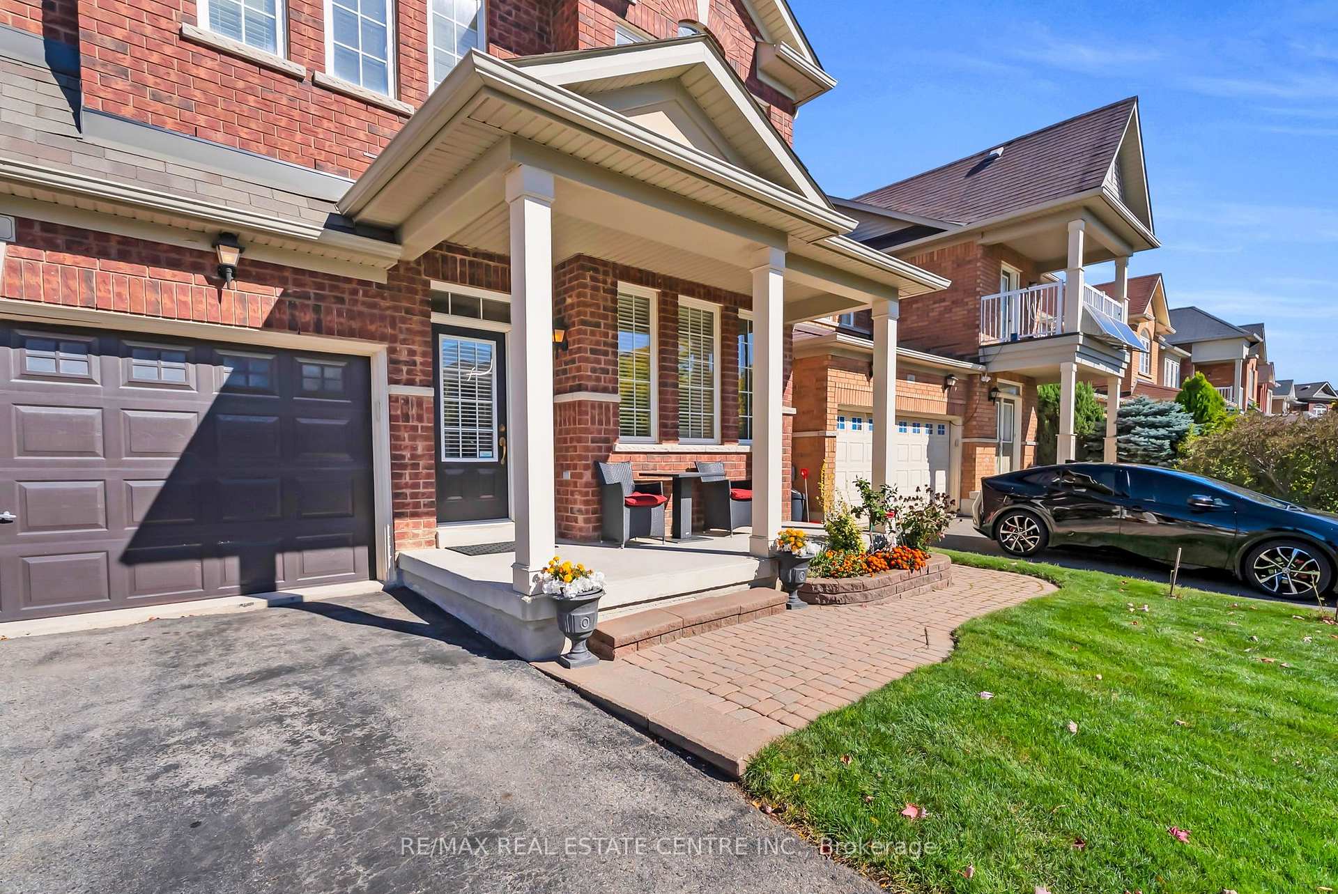 Photo 2 of 43 Delphinium Way, Brampton, Northwest Sandalwood Parkway — HOMEH