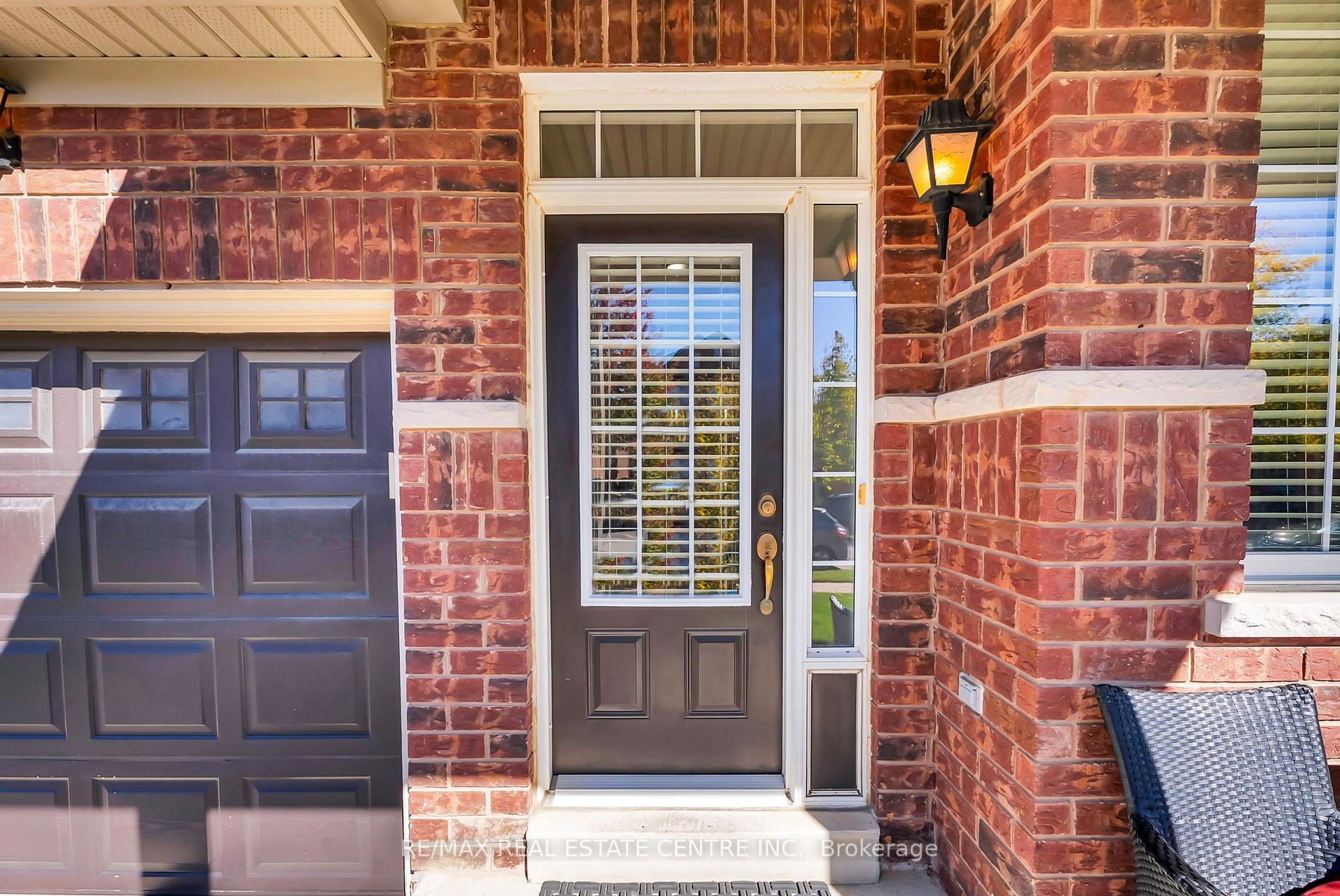 Photo 3 of 43 Delphinium Way, Brampton, Northwest Sandalwood Parkway — HOMEH