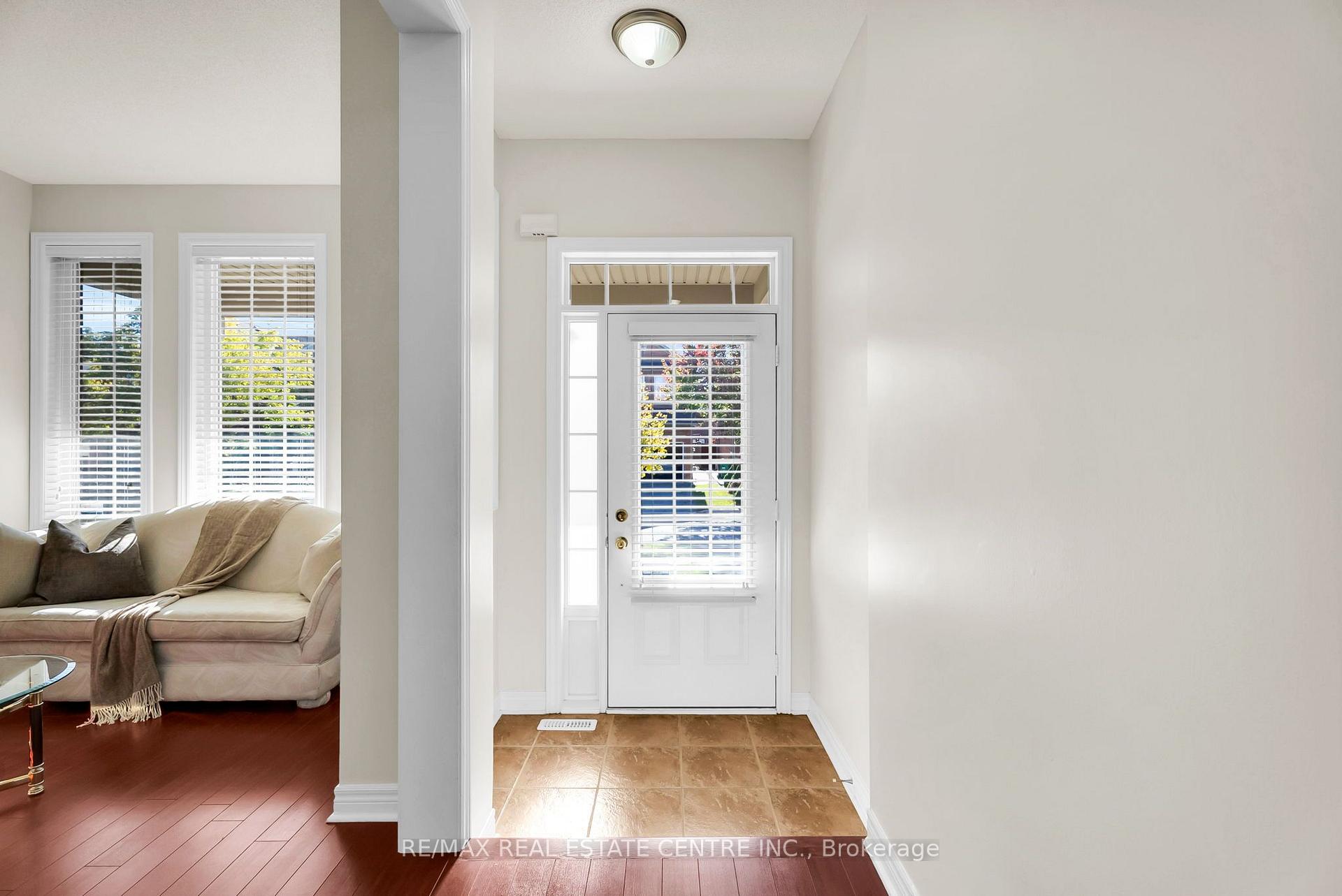 Photo 4 of 43 Delphinium Way, Brampton, Northwest Sandalwood Parkway — HOMEH