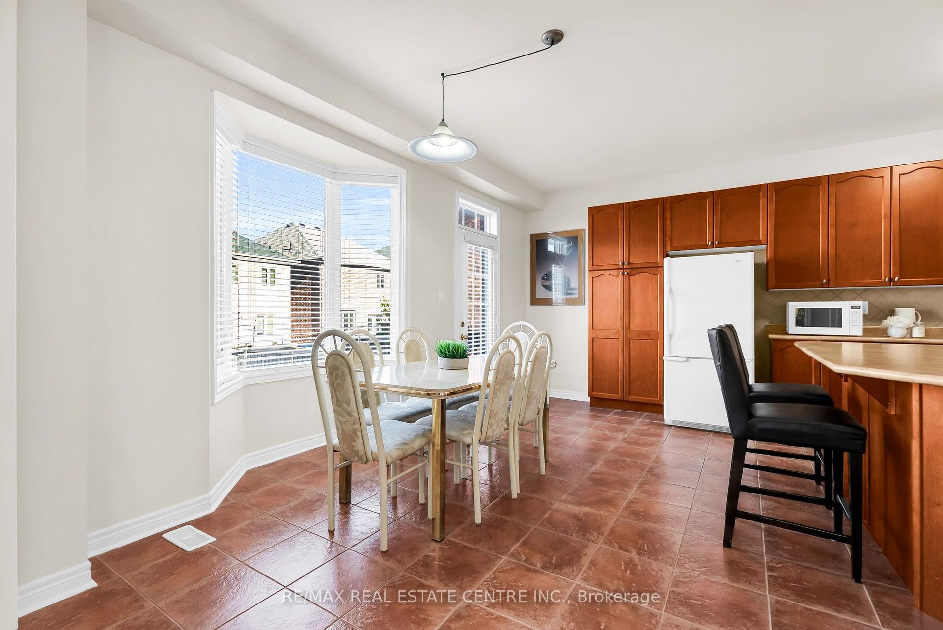 Photo 17 of 43 Delphinium Way, Brampton, Northwest Sandalwood Parkway — HOMEH