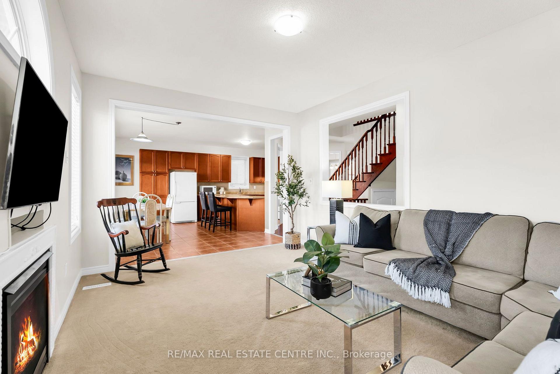 Photo 22 of 43 Delphinium Way, Brampton, Northwest Sandalwood Parkway — HOMEH