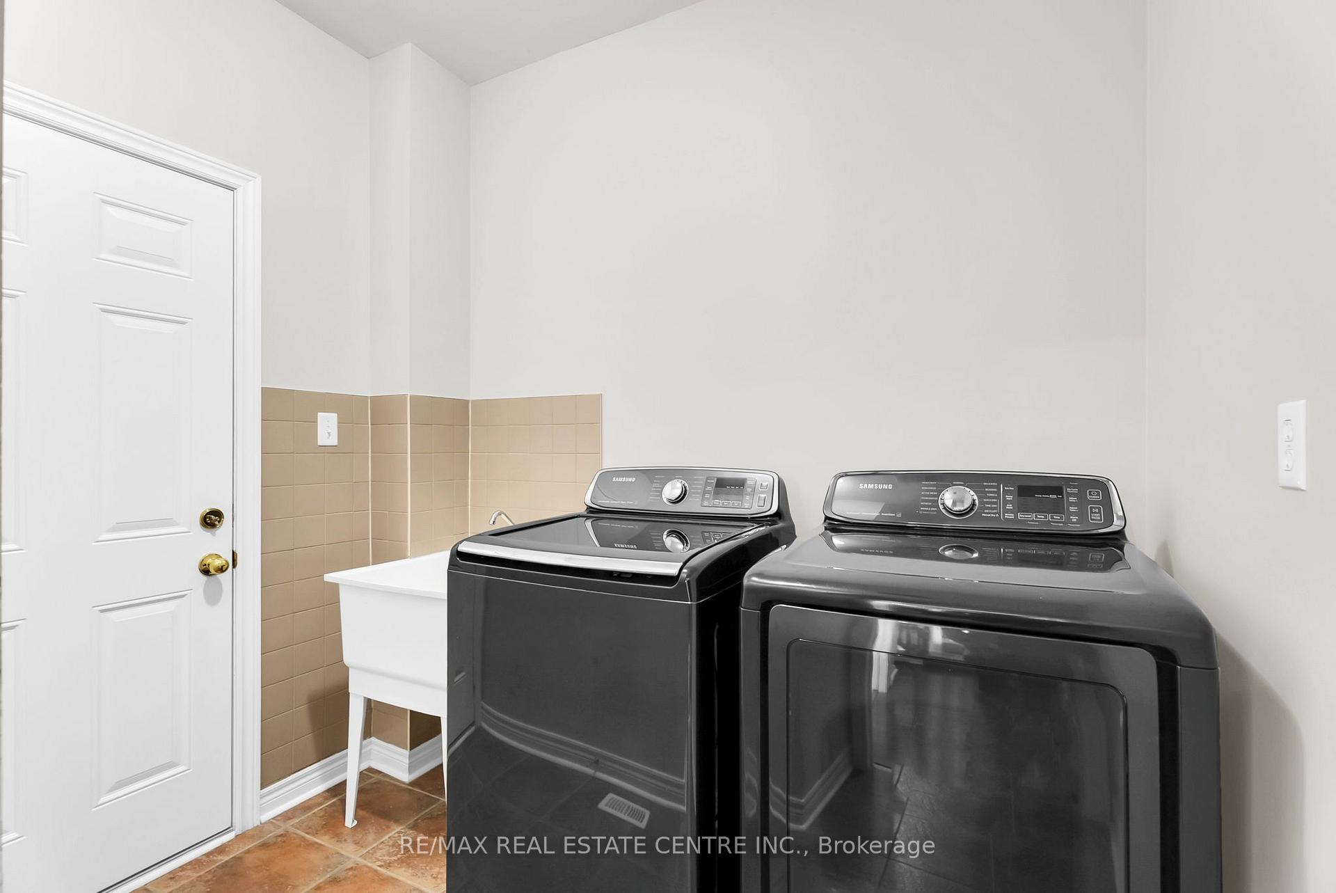 Photo 23 of 43 Delphinium Way, Brampton, Northwest Sandalwood Parkway — HOMEH