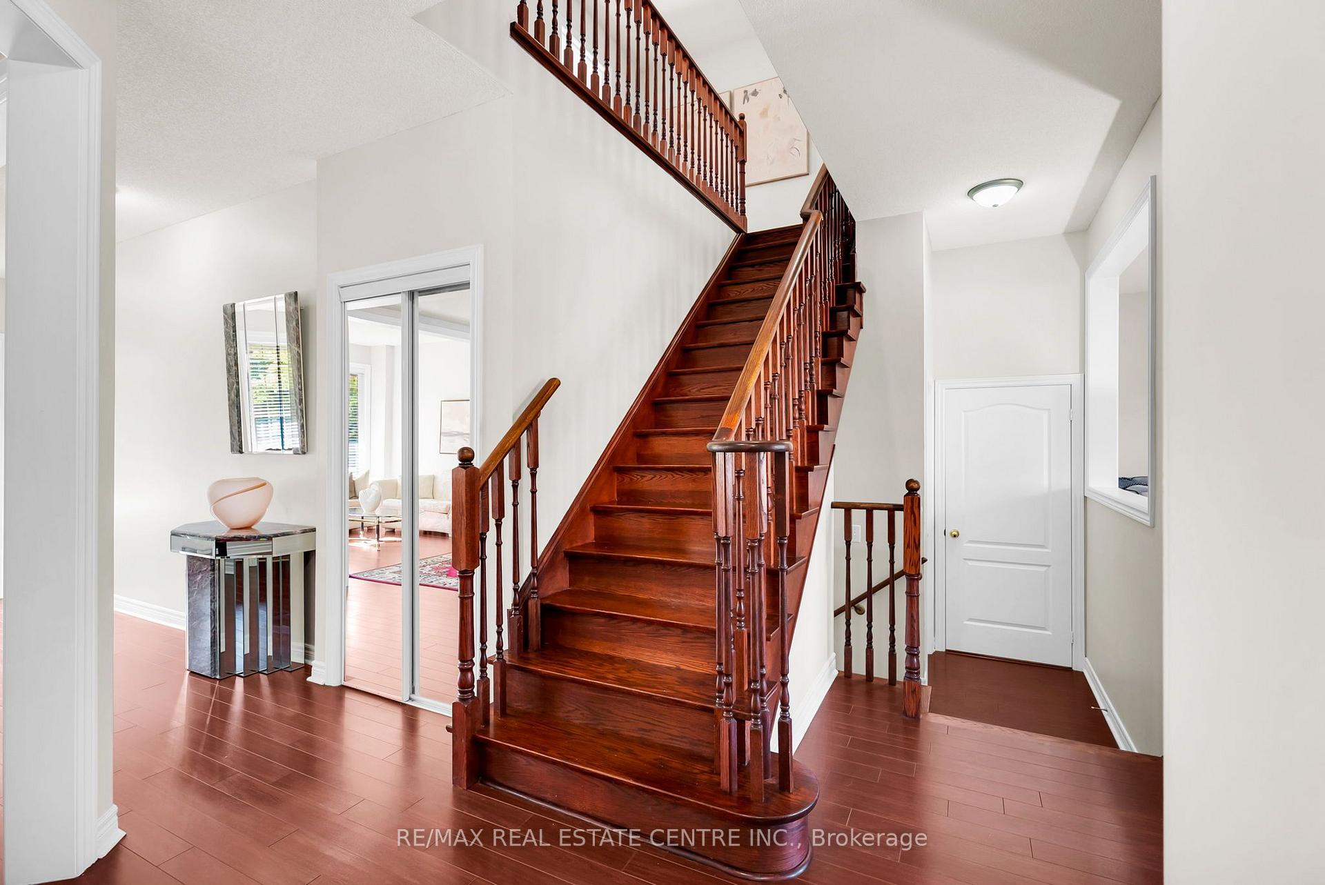 Photo 24 of 43 Delphinium Way, Brampton, Northwest Sandalwood Parkway — HOMEH